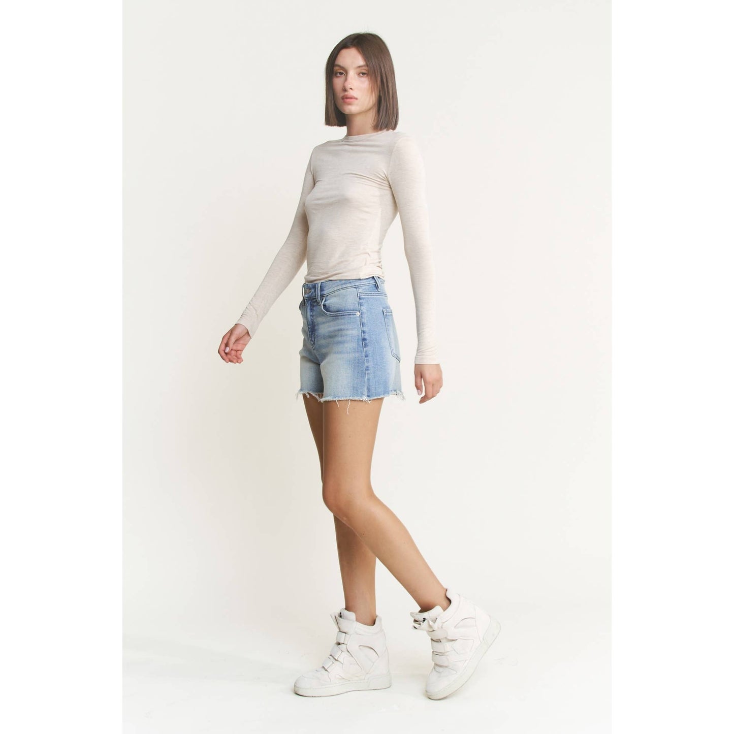 HIGH RISE FRAYED HEM COOL INDIGO SHORTS Mica Denim