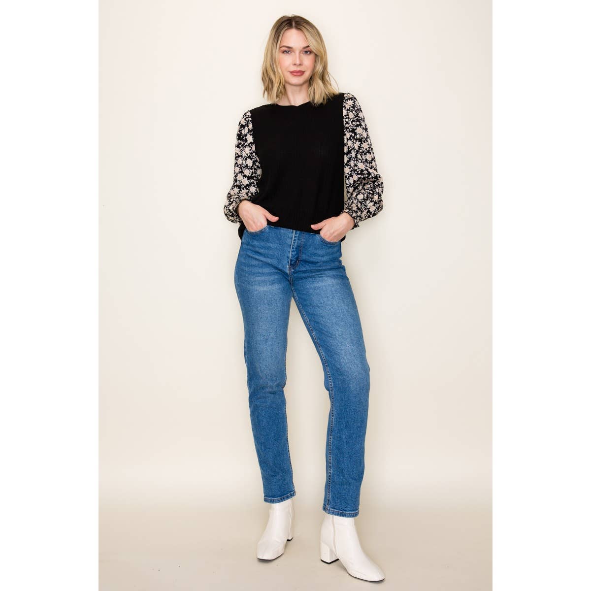 FLORAL SLEEVE SMOCKED CUFF PULLOVER TOP STACCATO