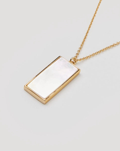 Favorite Gold Pearl Pendant Necklace