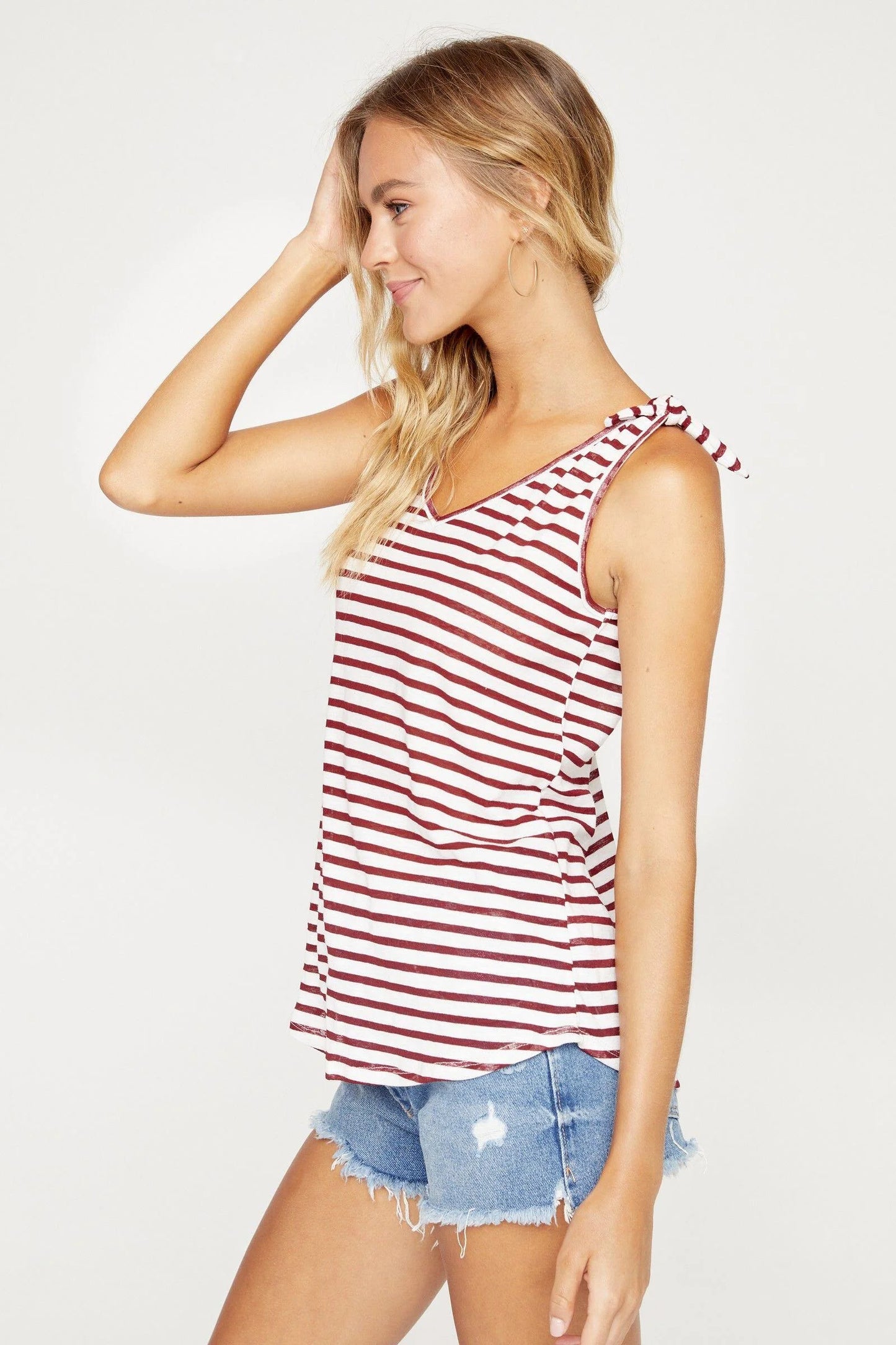 Tank with Tie Knot