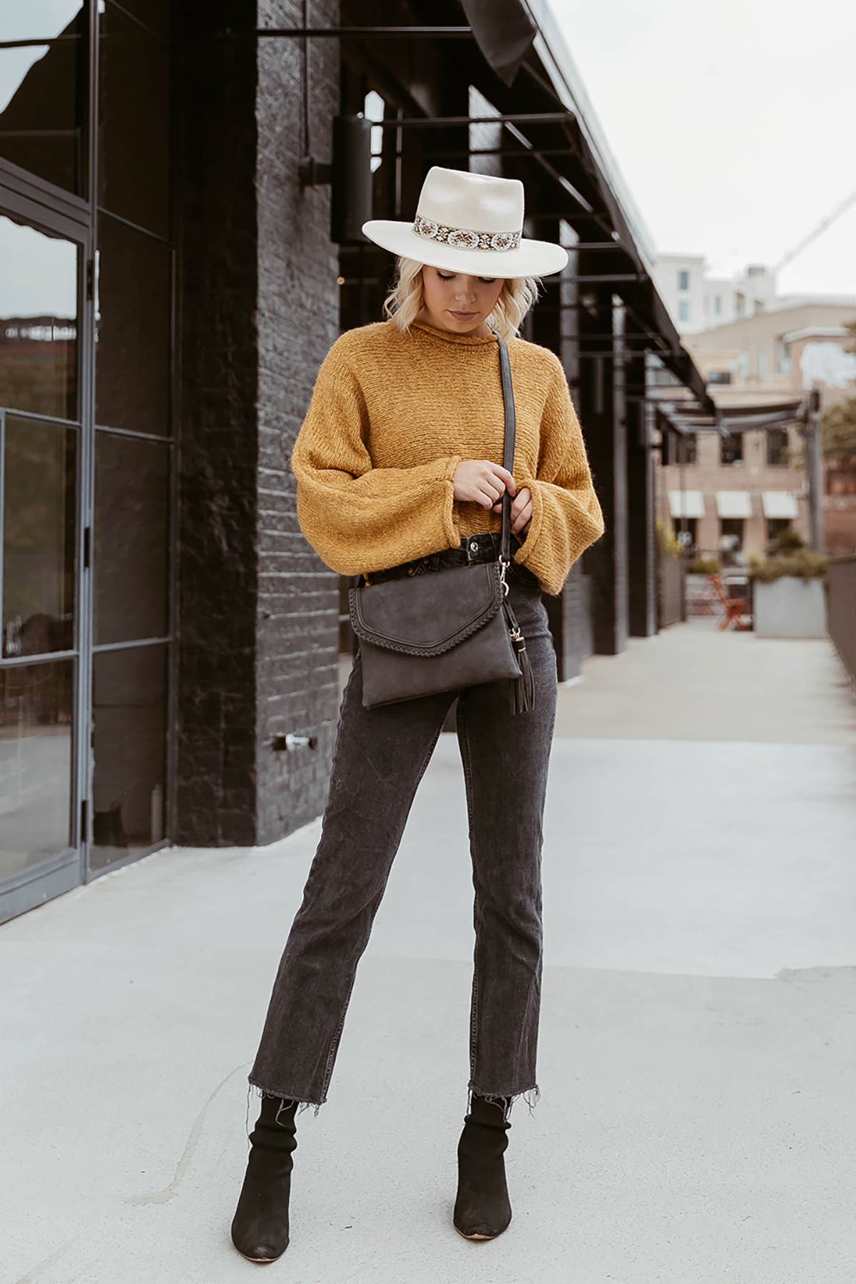 Sloane Flapover Crossbody w/ Whipstitch and Tassel: Earth Grey