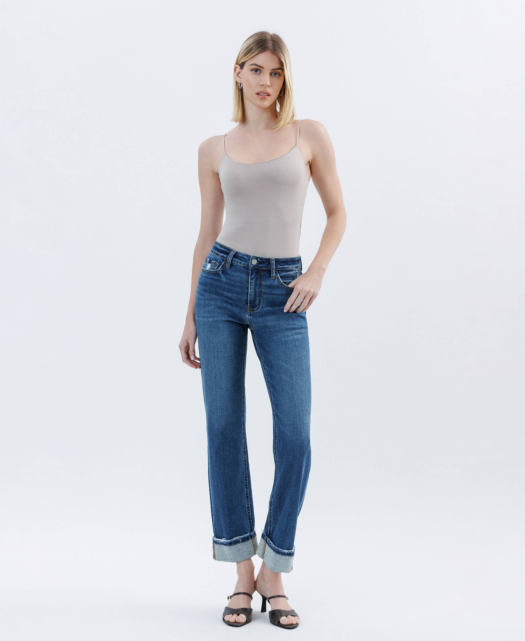 HIGH RISE CUFFED STRAIGHT JEANS
