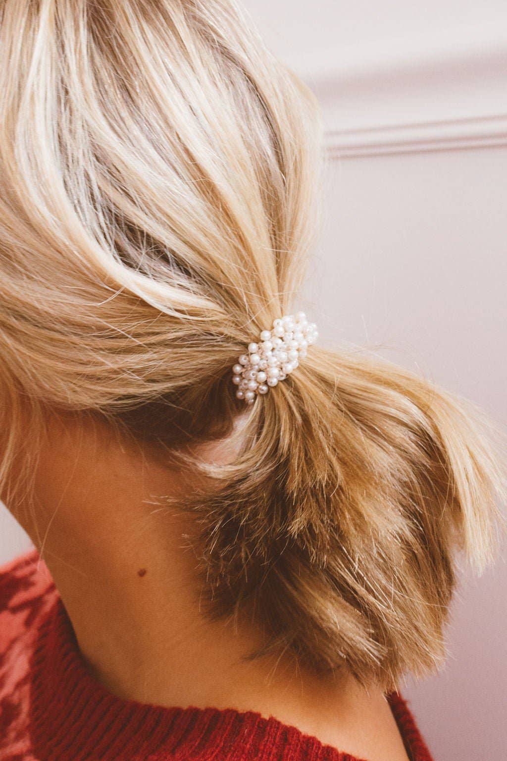 Ponytail holder- Tiny Pearl Hair Ponytail with stretchy hair ponytails Spring-Summer Shop ANDi