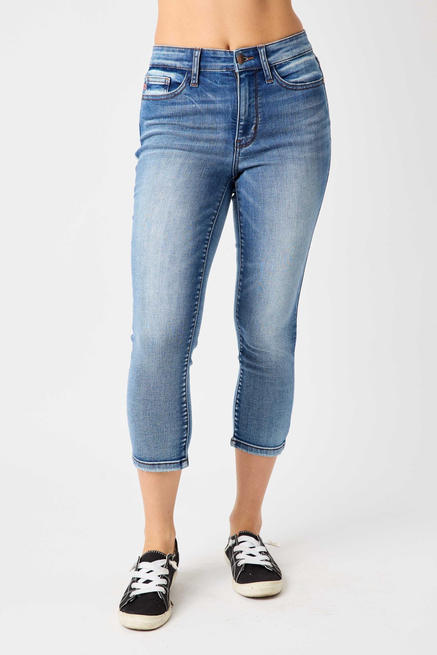 Womens Plus size capri -Mid-Rise, Contrast Wash, Curvy denim wash jean Spring-Summer Judy Blue