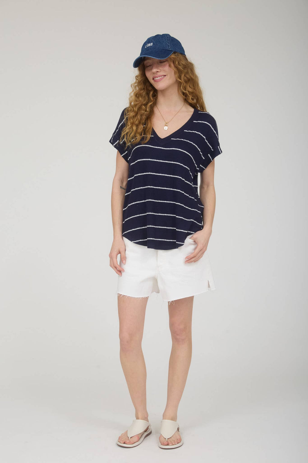 STRIPE V NECK CUFFED SHORT SLEEVE KNIT TOP