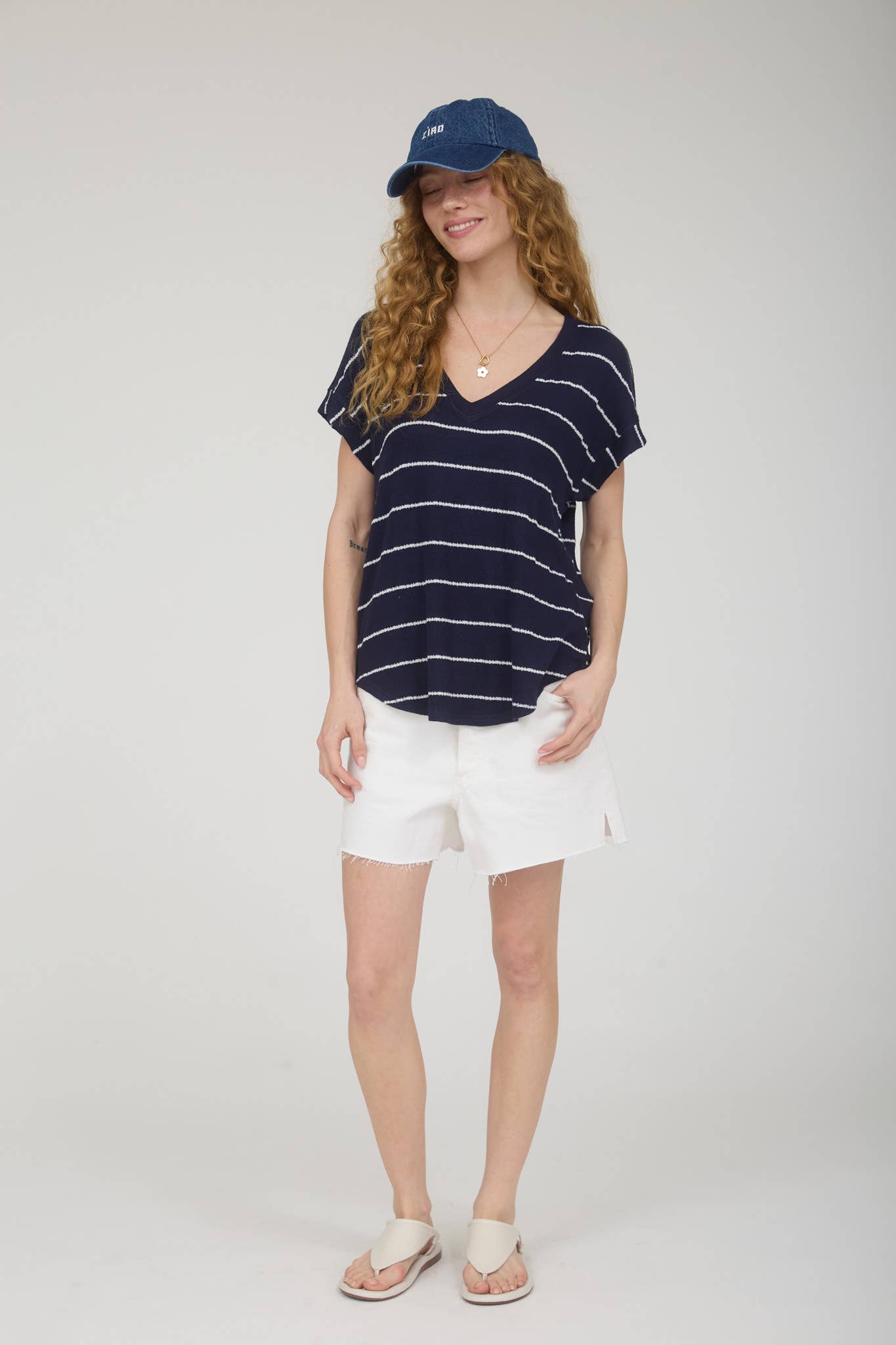 STRIPE V NECK CUFFED SHORT SLEEVE KNIT TOP