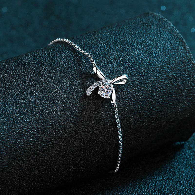 Four-Prong Bow Moissanite Bracelet in 925 Sterling Silver Core Perimade & Co. LLC