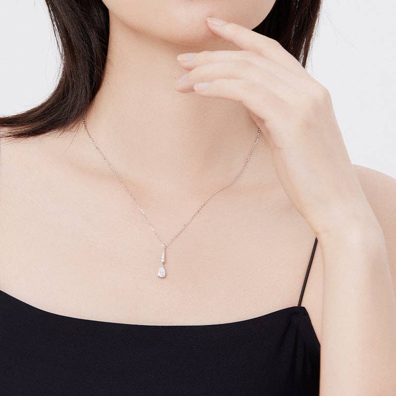 Teardrop Pendant Necklace in 925 Sterling Silver Core Perimade & Co. LLC