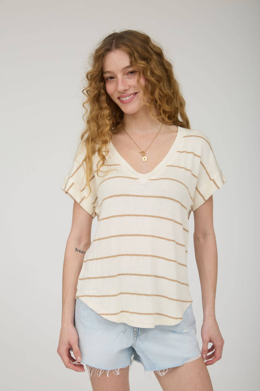 STRIPE V NECK CUFFED SHORT SLEEVE KNIT TOP