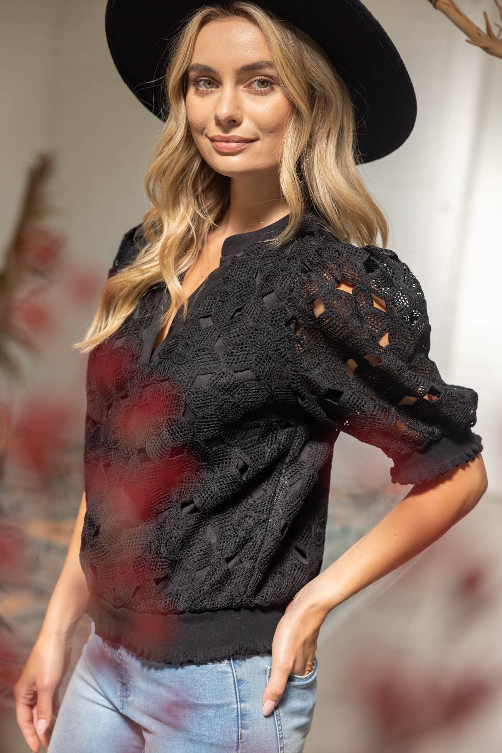 VOY - 35912 Elastic Band Detailed Floral Crochet Top VOY