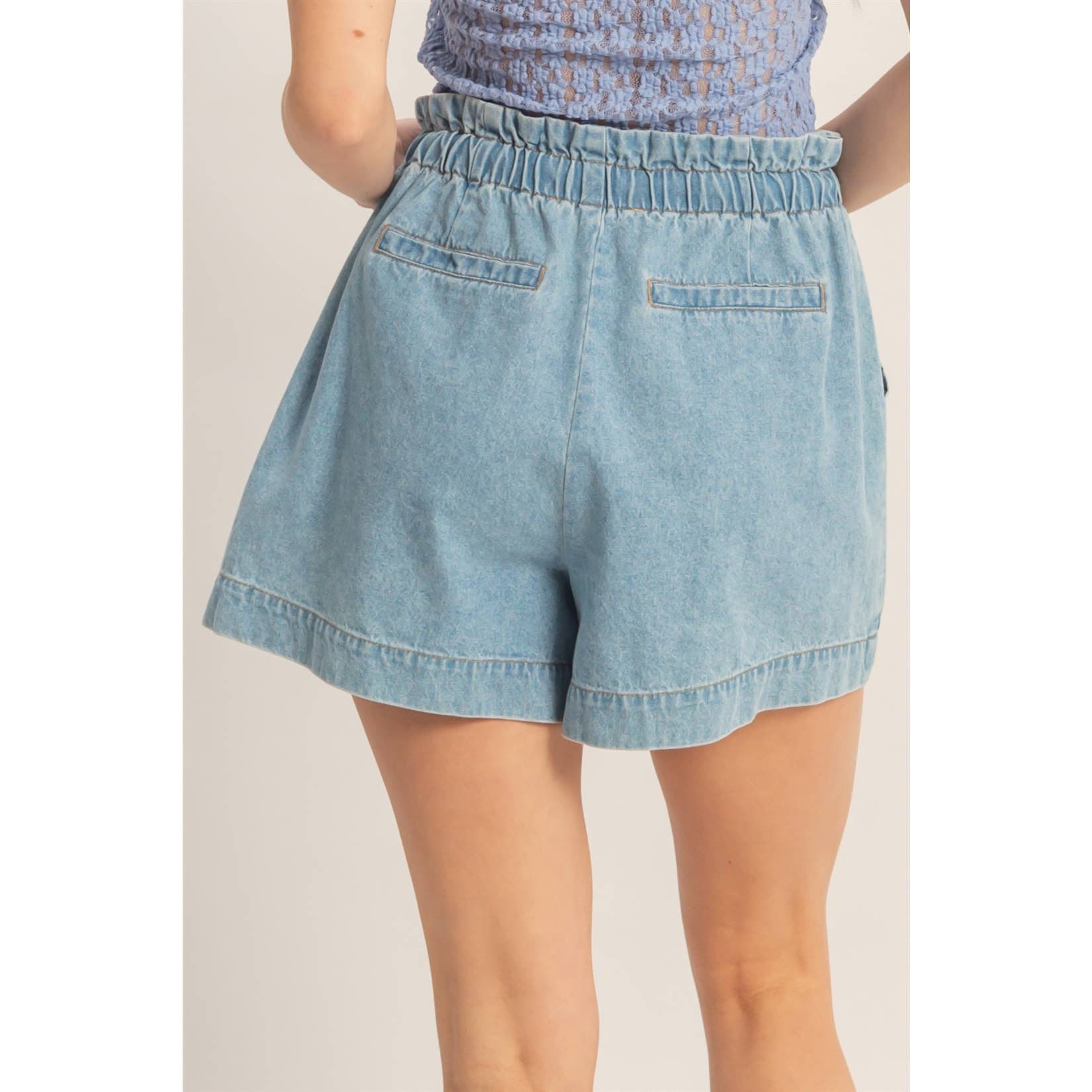 Elastic Waist Patch Pocket Denim Shorts