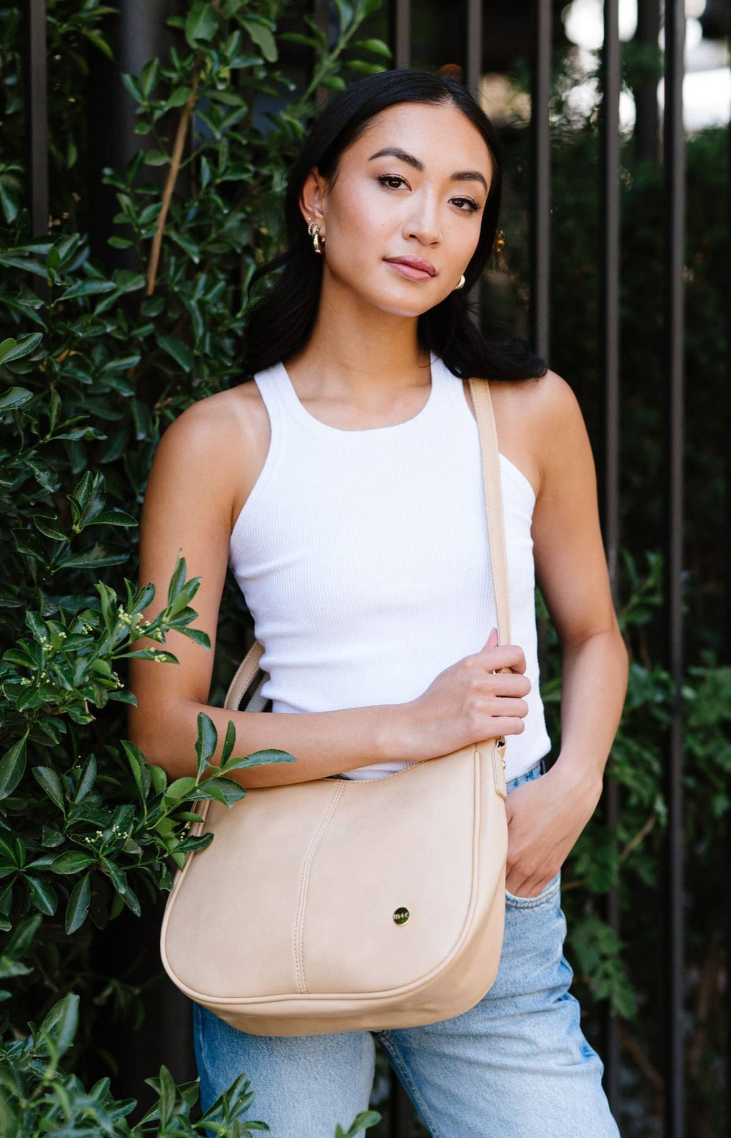 modern and chic - Marissa Crossbody Saddle Hand Bag Purse