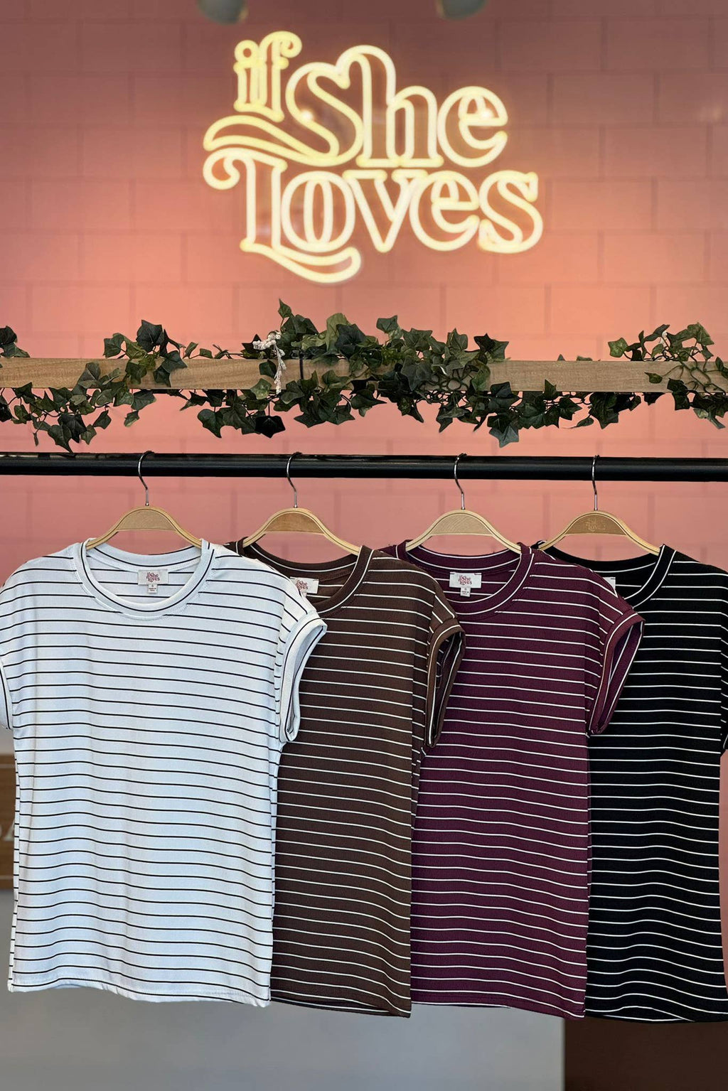 Amicis Kate T-shirt made in USA rib stripe cuffed crewneck size S