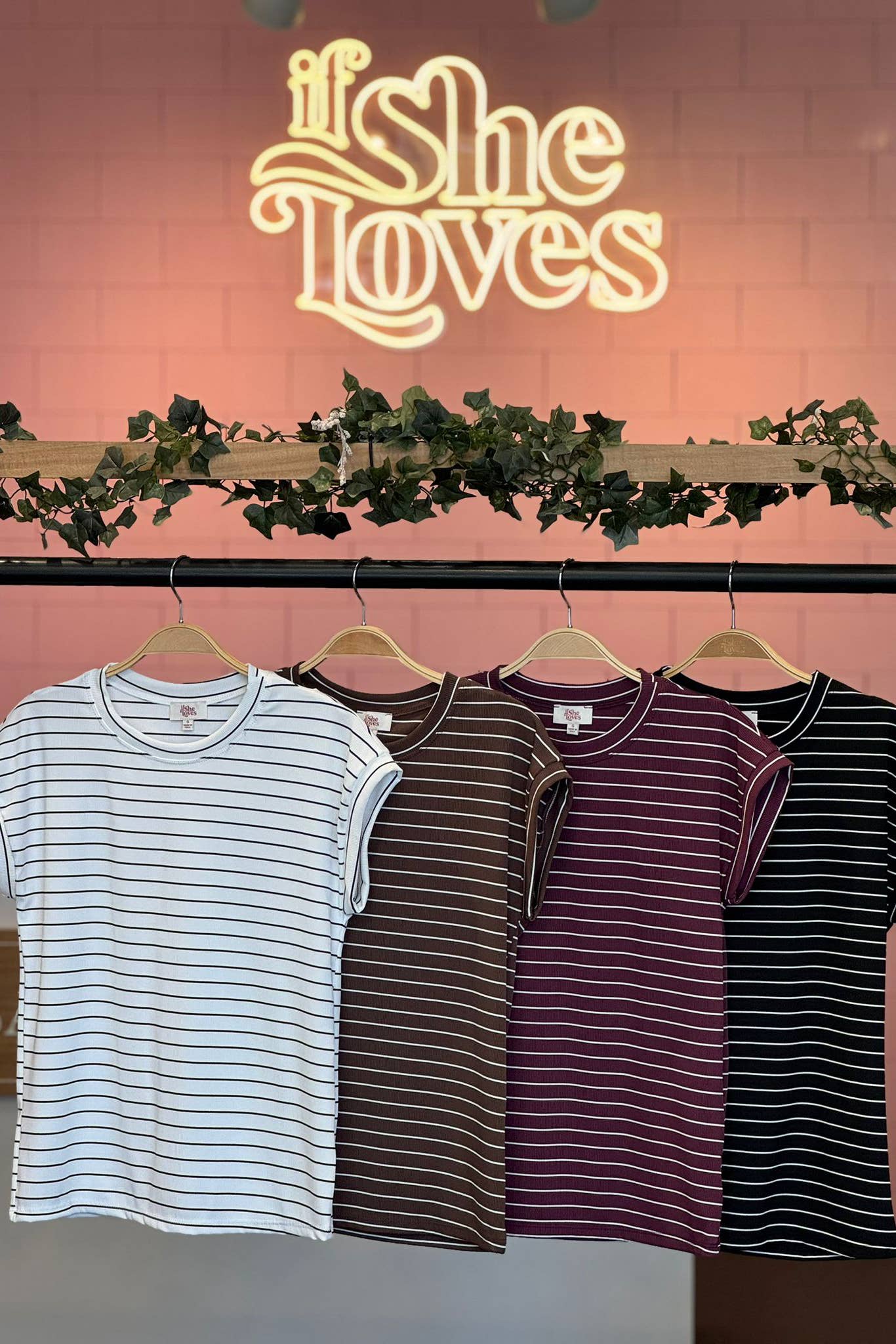 Amicis Kate T-shirt made in USA rib stripe cuffed crewneck size S