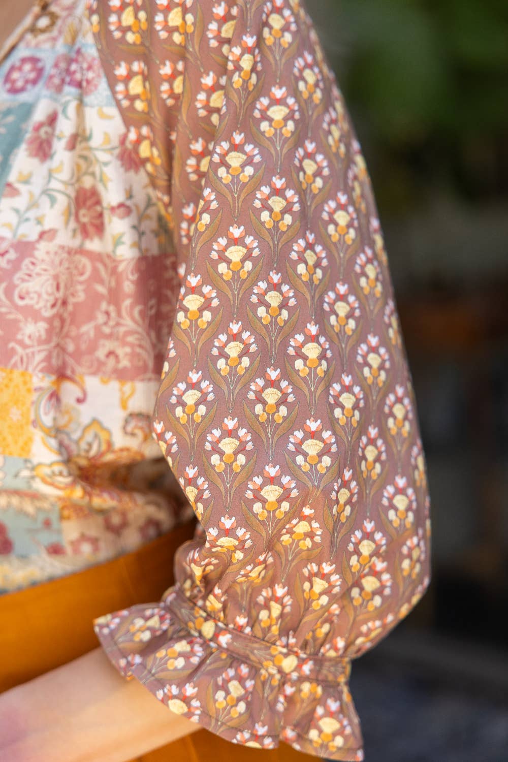 Raglan Top | Floral Mixed Print – Casual V-Neck Ruffle Sleeve
