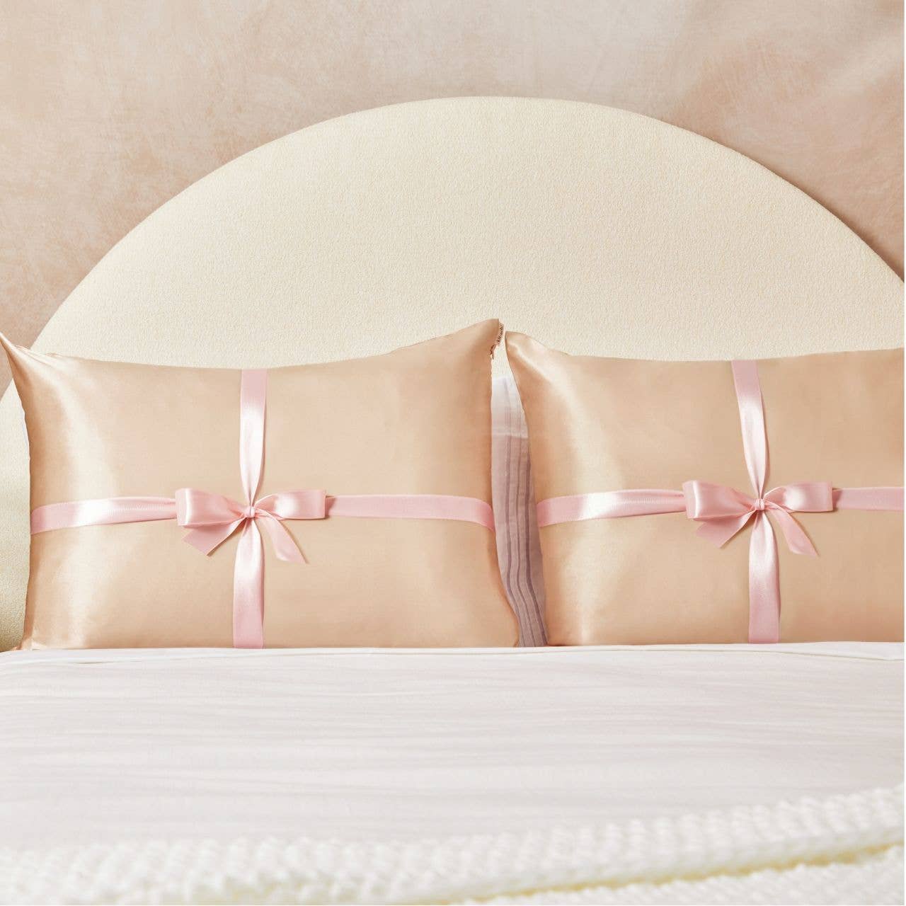 Standard Pillowcase 2pc - Champagne Core KITSCH