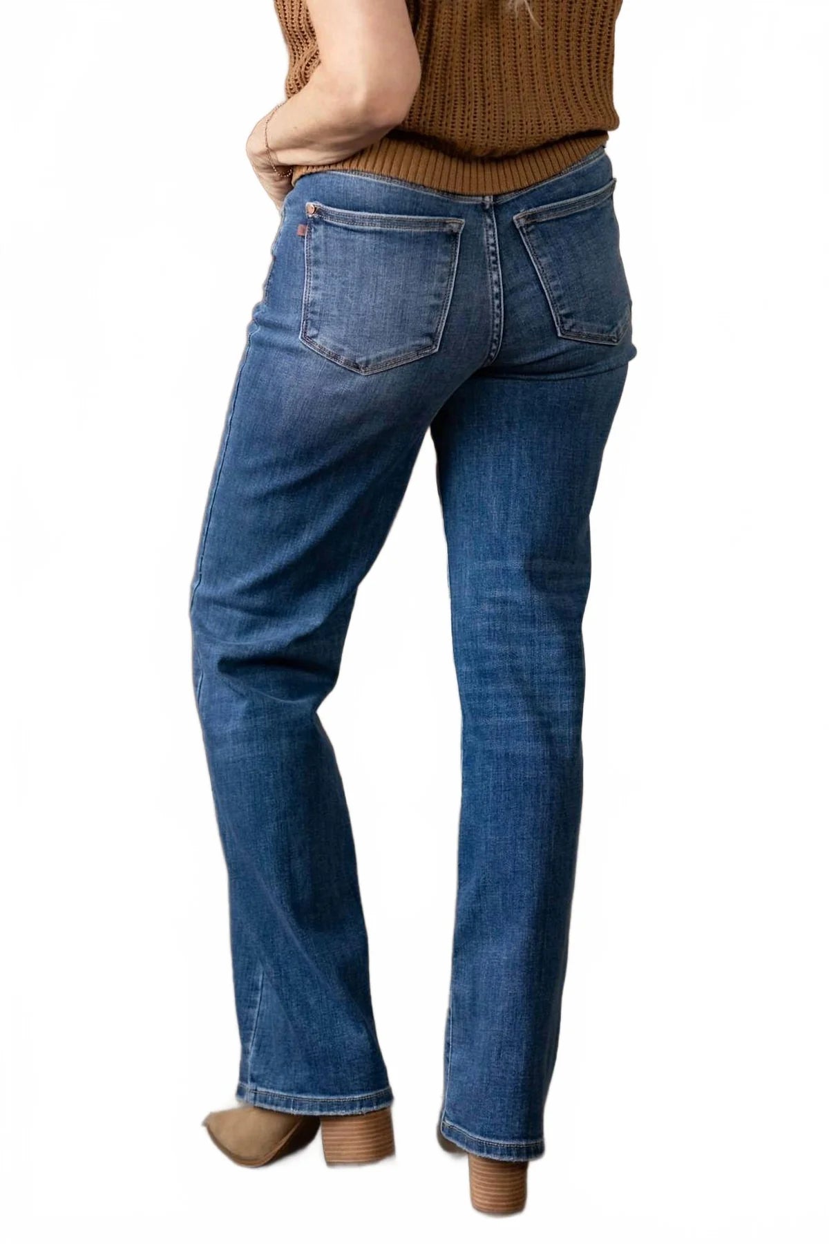 dip into these jeans in medium wash