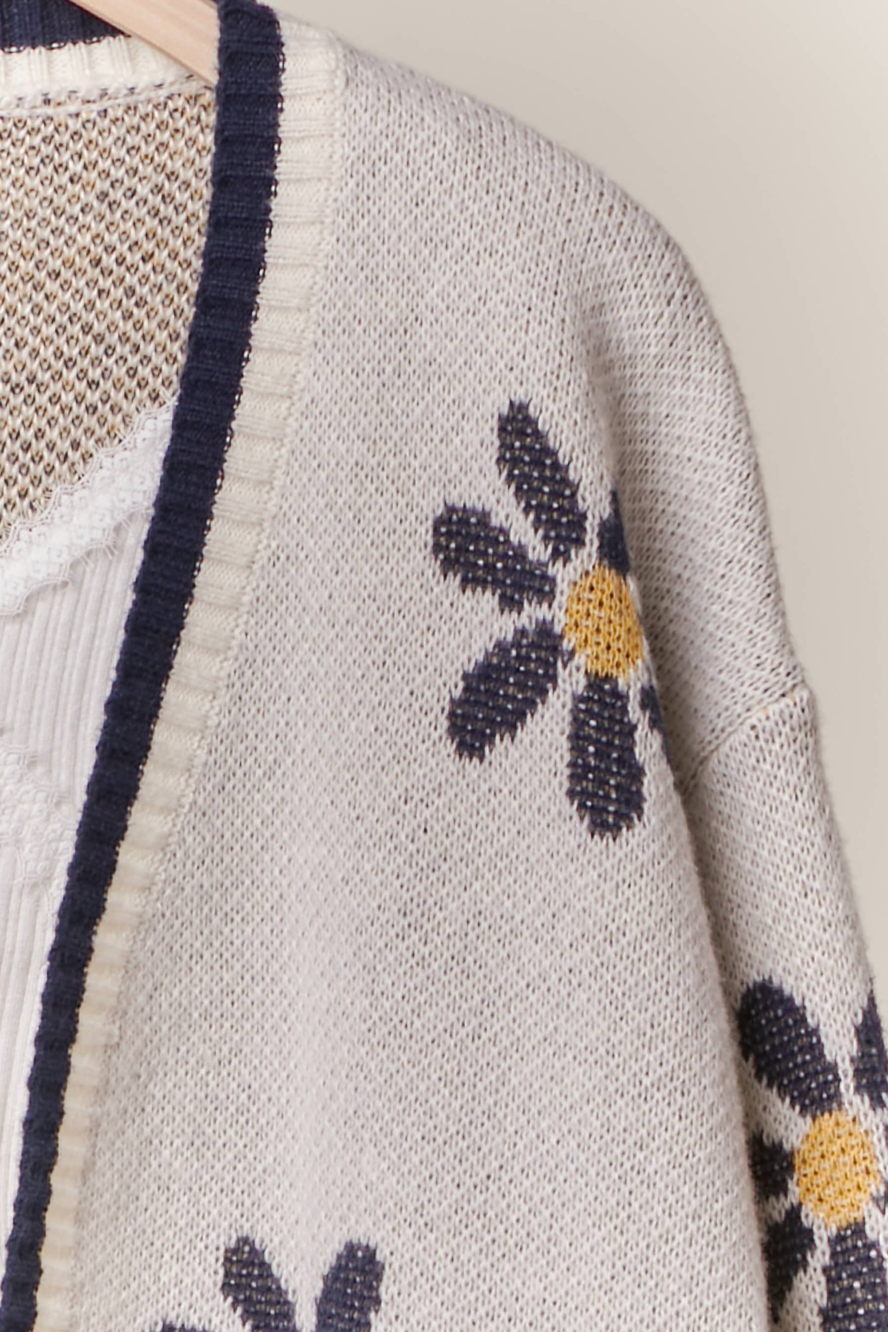 Embroidered Floral Cardigan Mello.