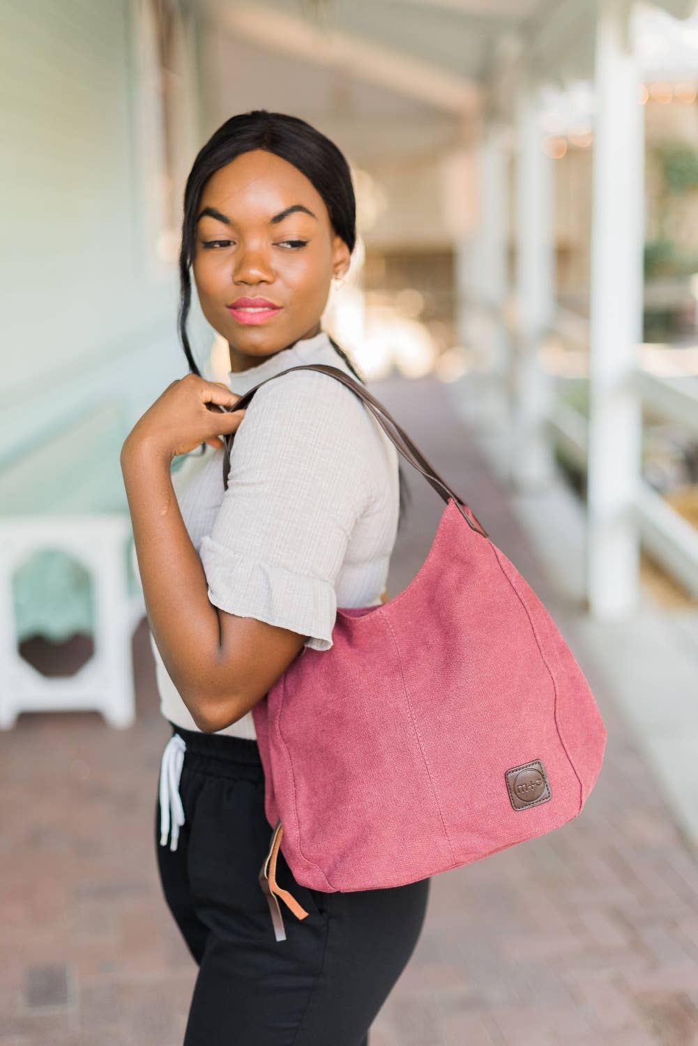 modern and chic - Anniston Canvas Hobo Bag