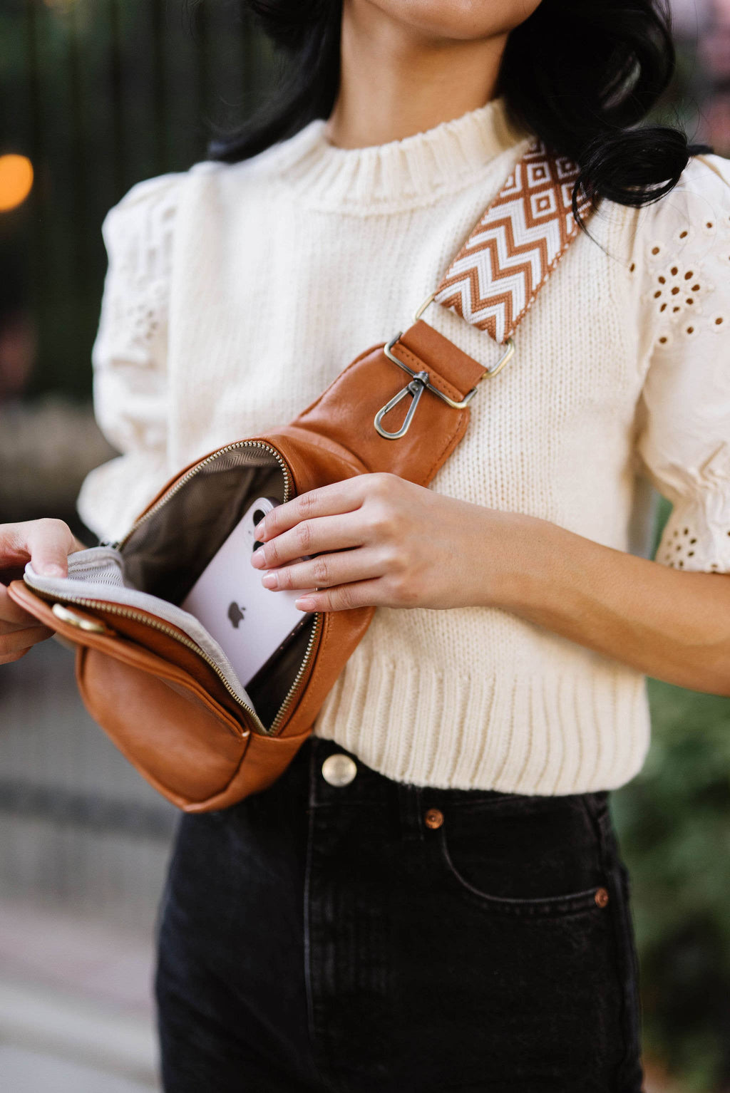 modern and chic - Sutton Sling Crossbody Fanny Bag