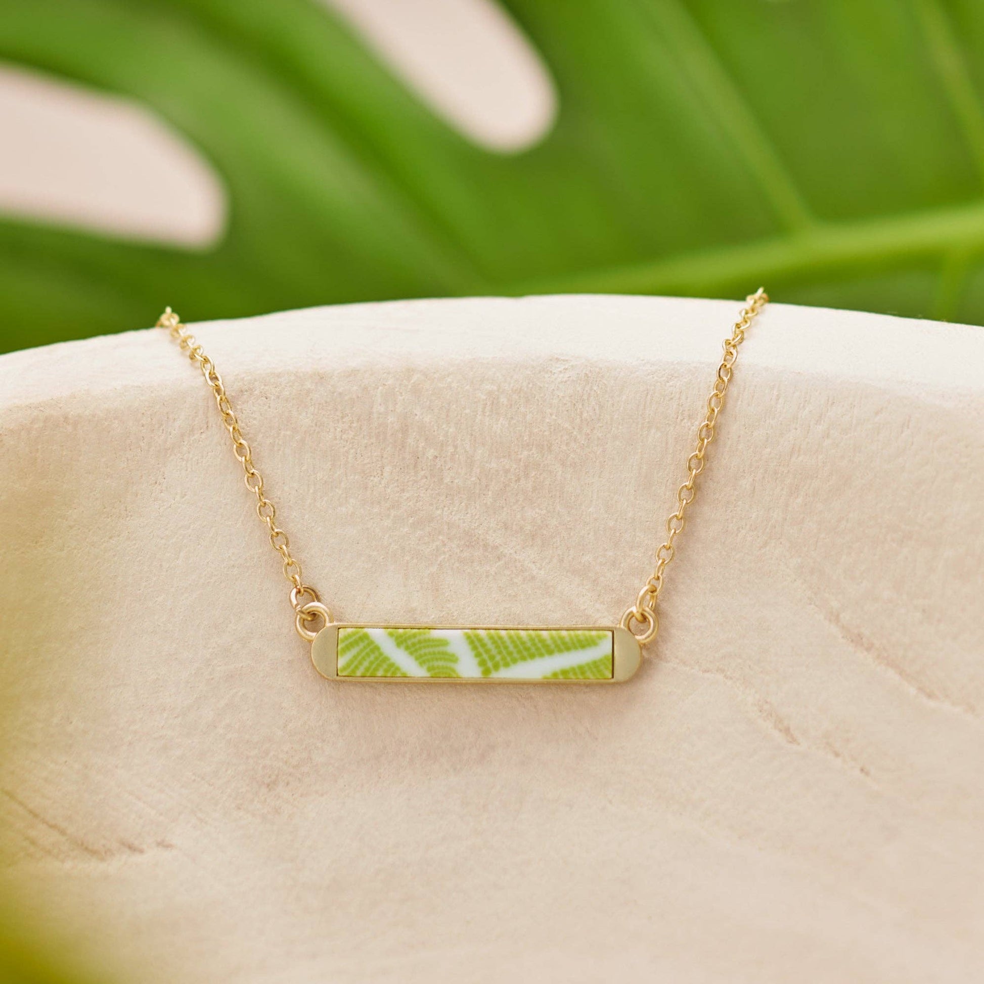 Seaside Green Reversible Mini Bar Necklace Spring-Summer JILZARAH