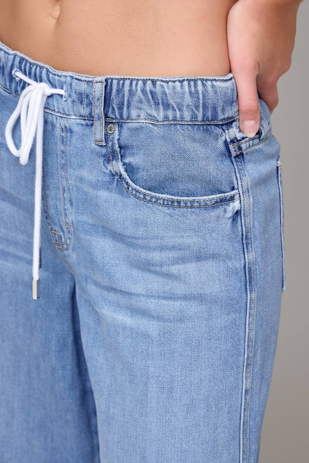 Light Wash Super Soft Elastic Waistband 32" Inseam Wide leg