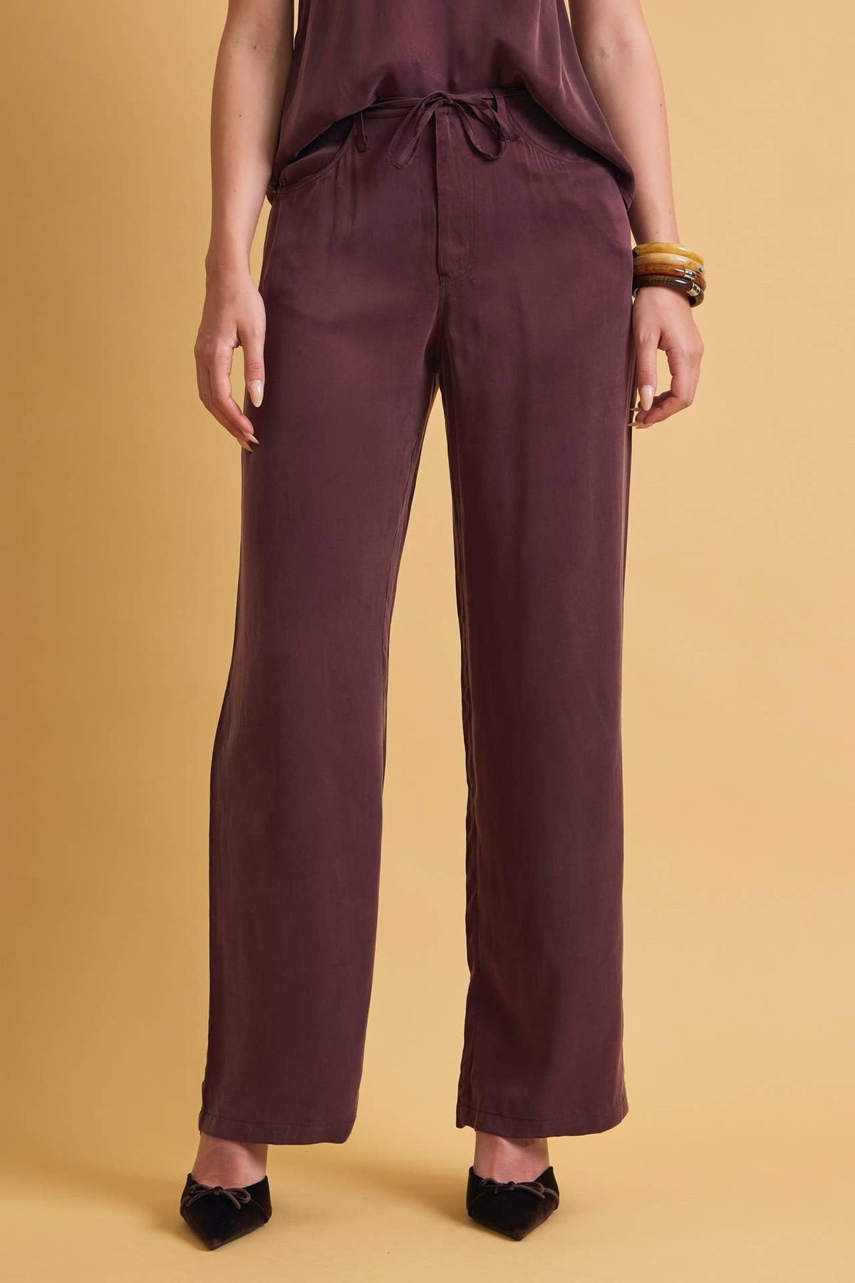 Air-Washed Wide Leg Belted Pants