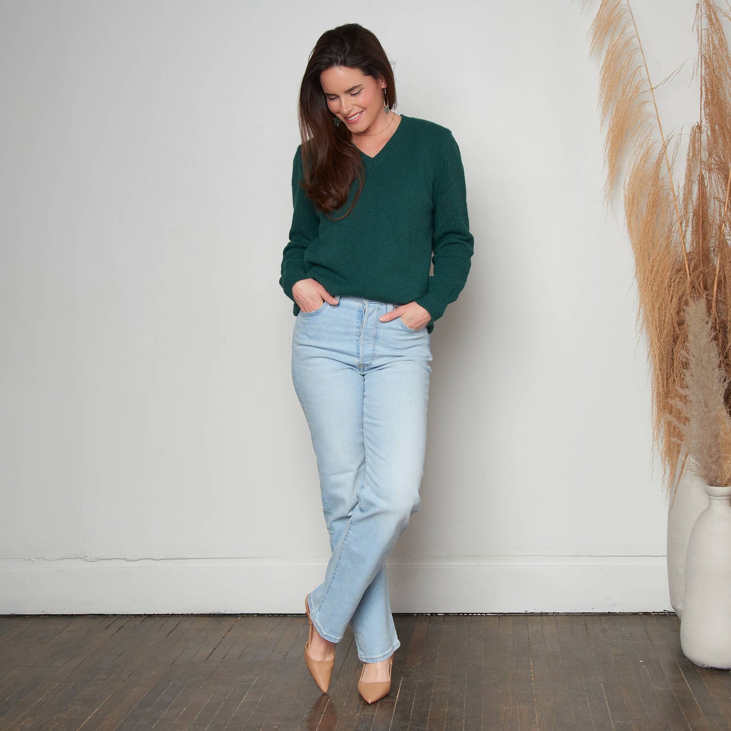 Elsie & Zoey - Emery Diamond Crochet Sleeve V-Neck Sweater