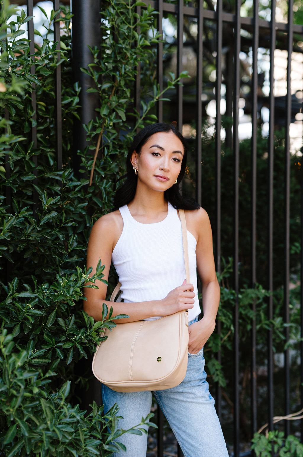 modern and chic - Marissa Crossbody Saddle Hand Bag Purse
