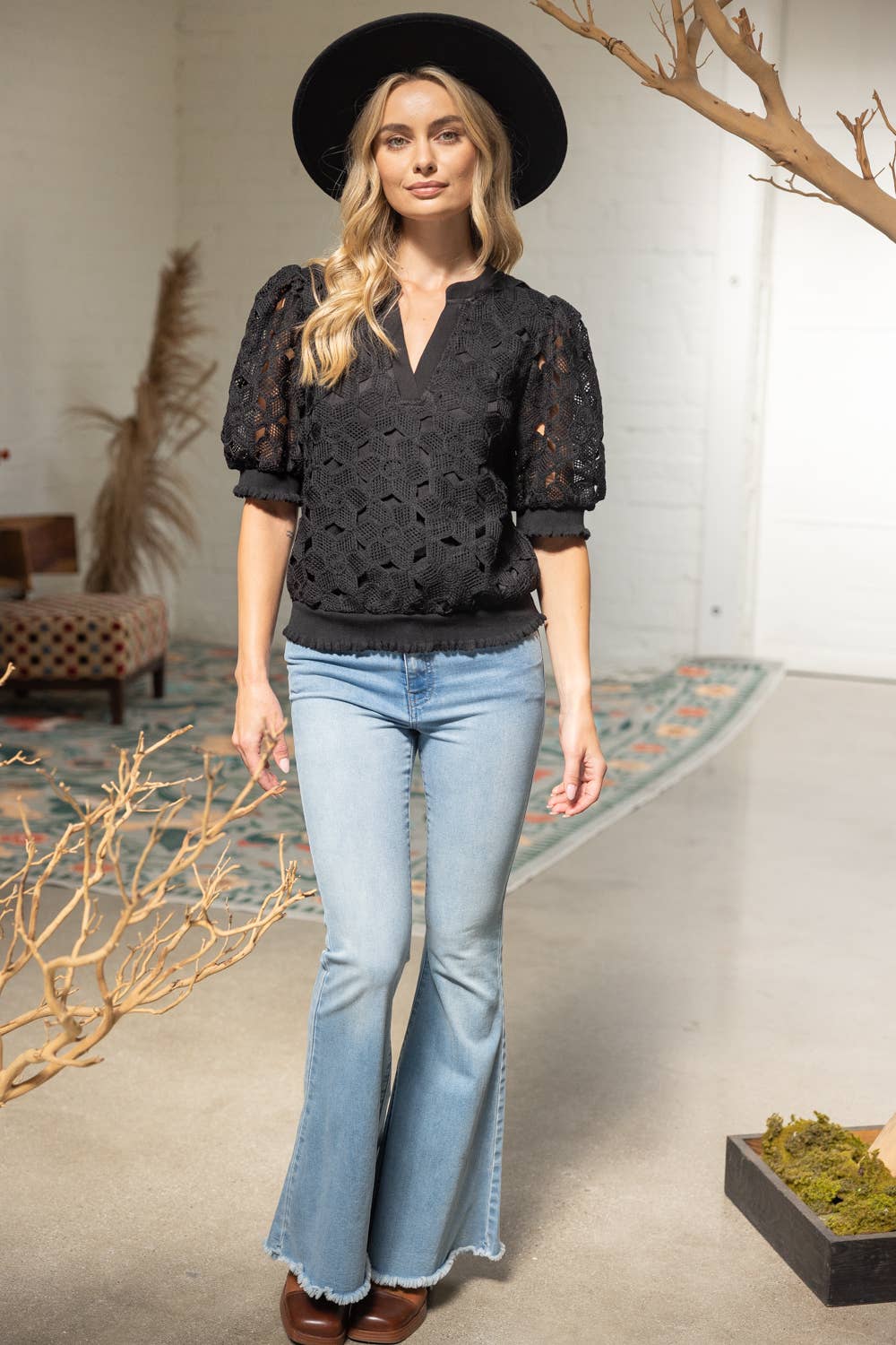 VOY - 35912 Elastic Band Detailed Floral Crochet Top VOY