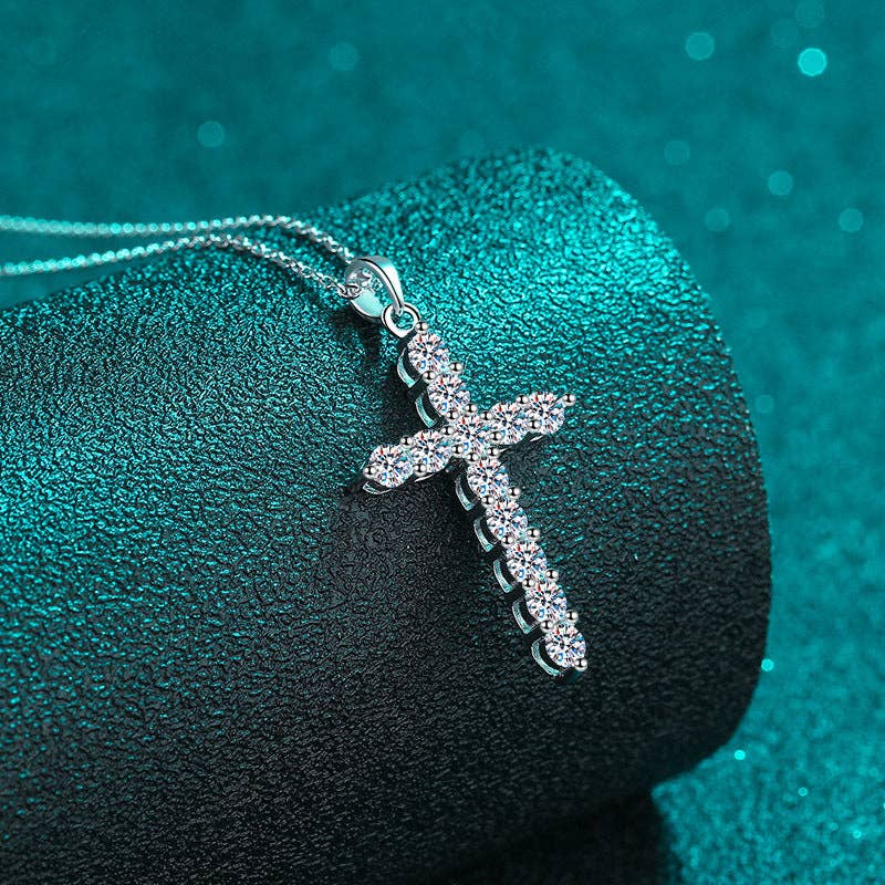 Moissanite Cross Pendant Necklace in 925 Sterling Silver: 3.6 ct Core Perimade & Co. LLC