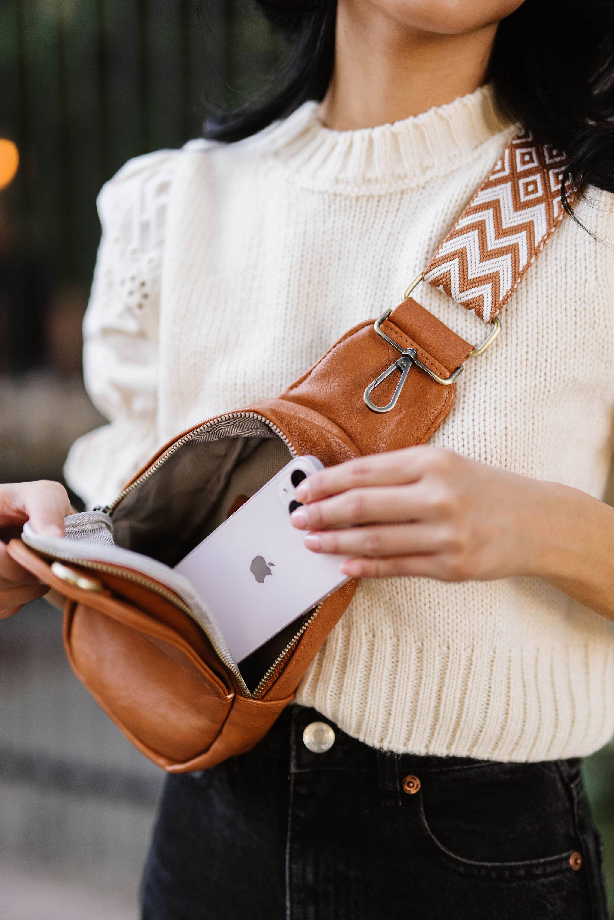 modern and chic - Sutton Sling Crossbody Fanny Bag