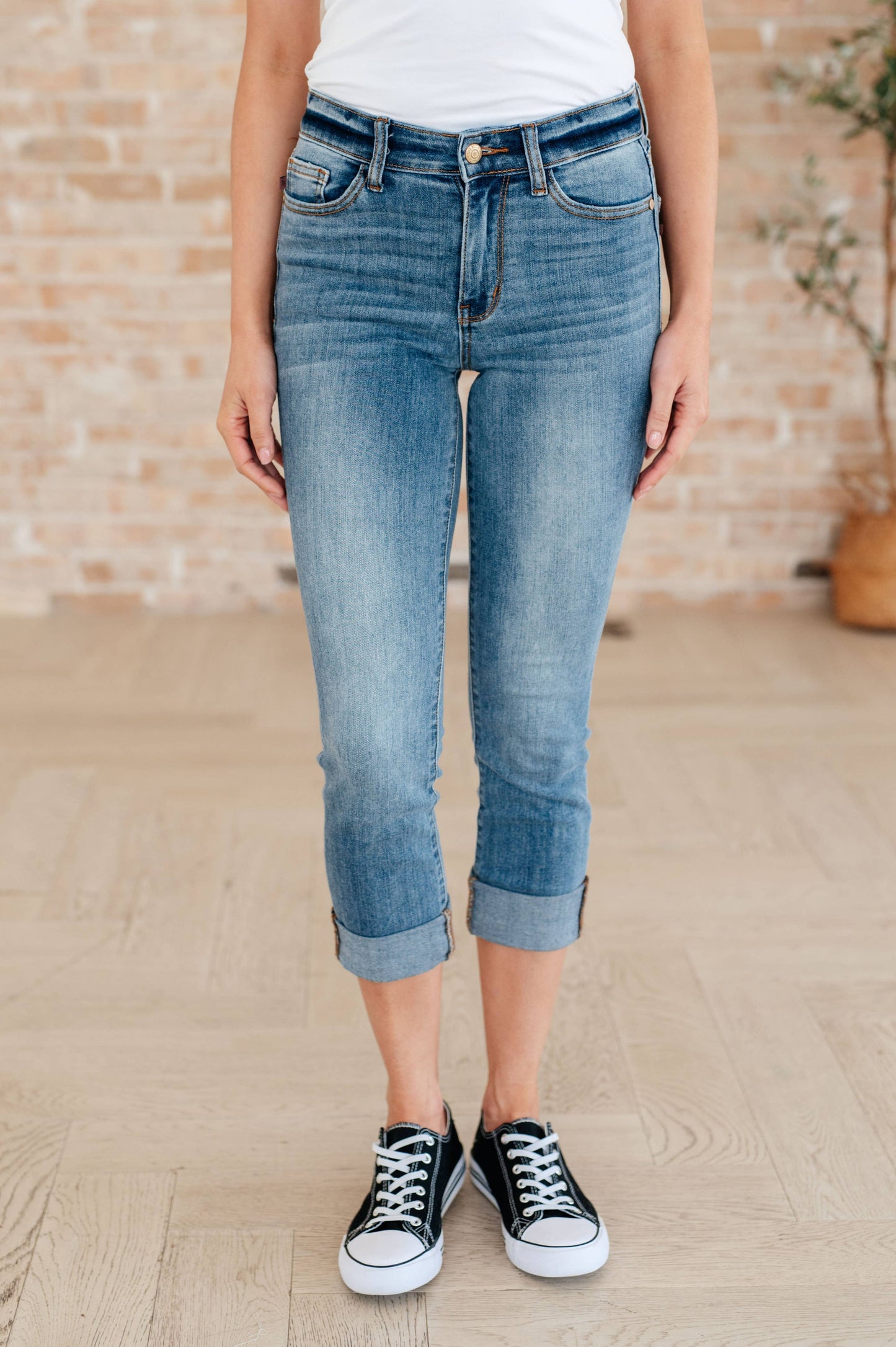 Judy Blue Mid Rise Cuffed Skinny Capri Jeans *Plus Size Spring-Summer Avenue Wholesale