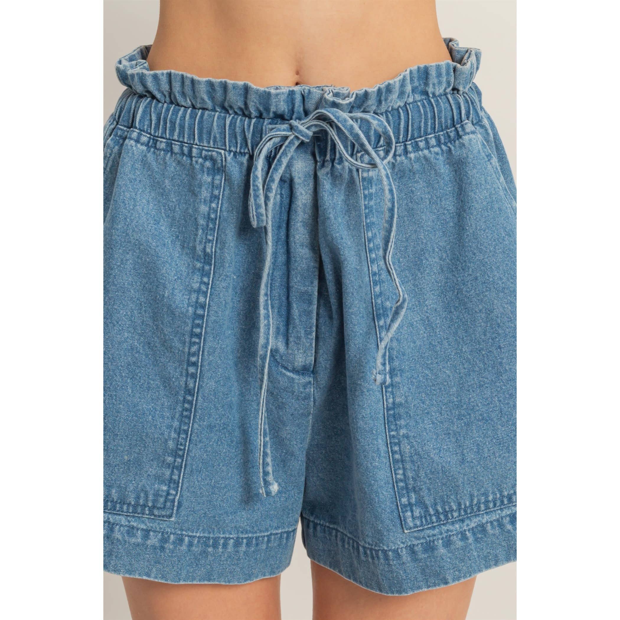 Elastic Waist Patch Pocket Denim Shorts