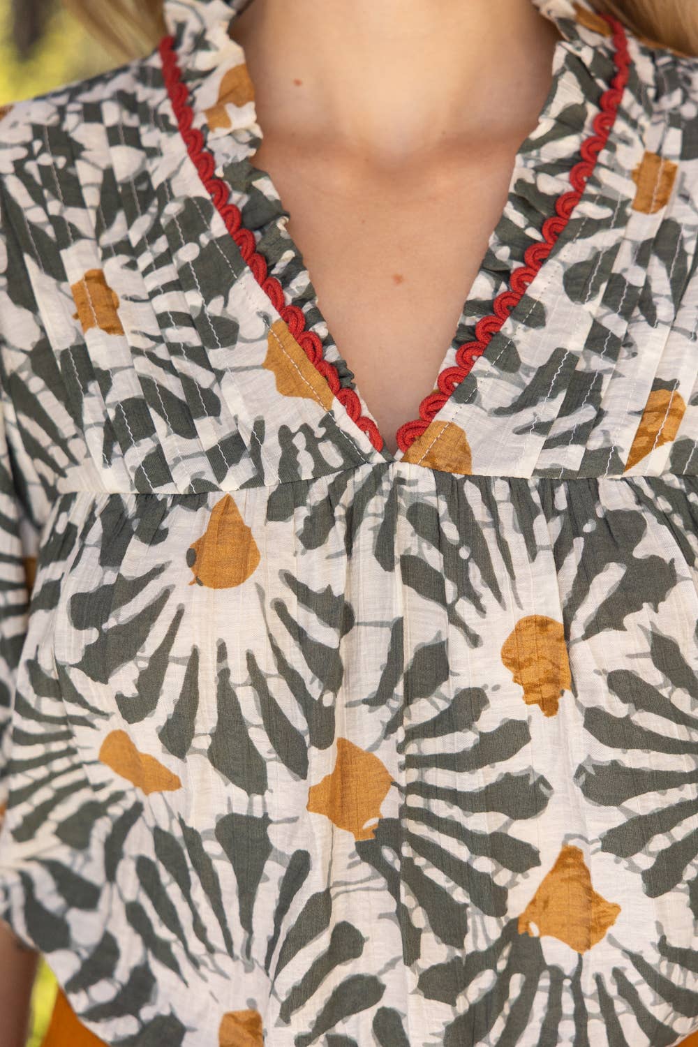 VOY - 36068 Ruffled V Neck and Trim Detail Printed Top VOY