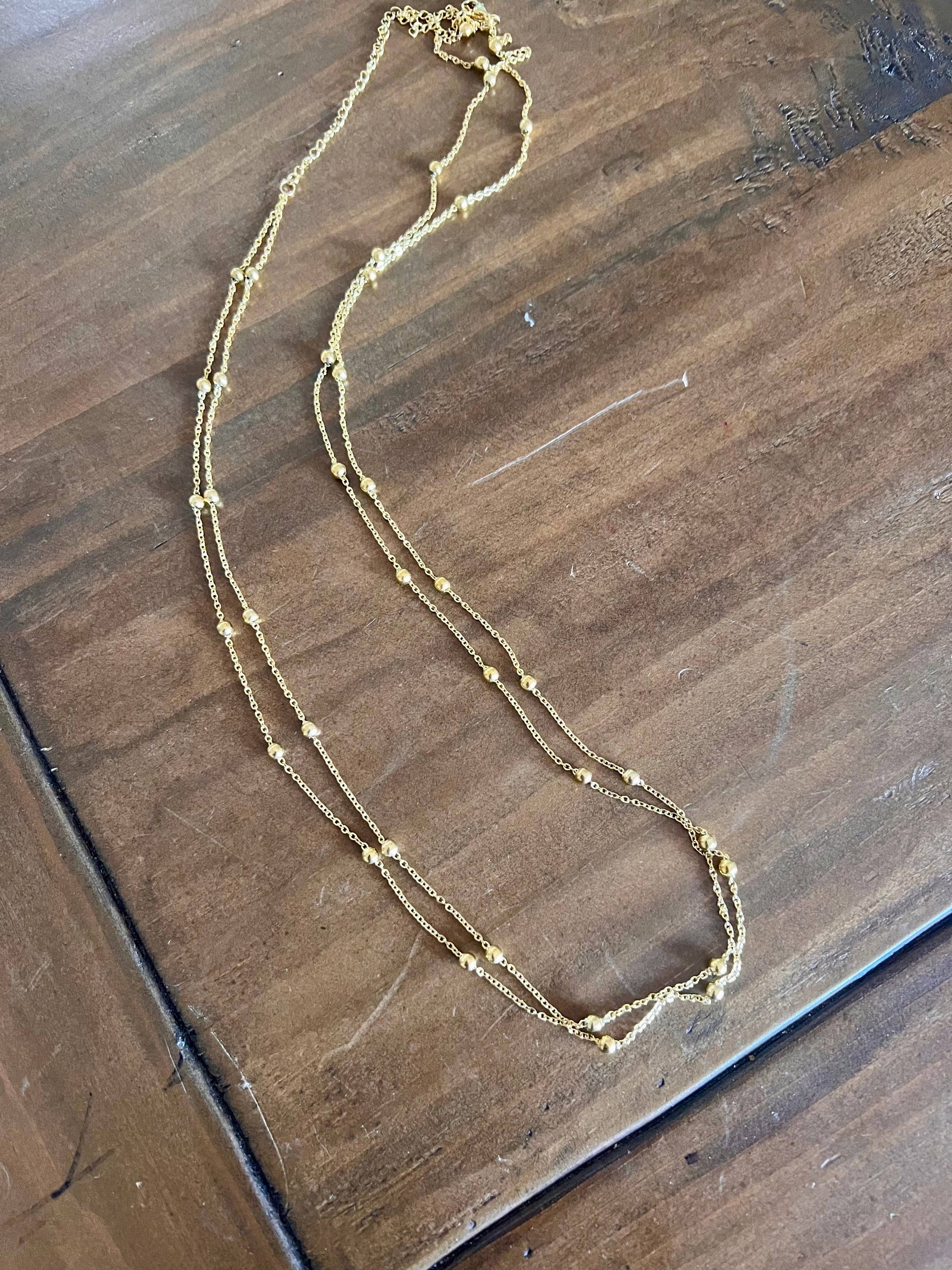 Waterproof body chain: Gold beads Core bubs & sass