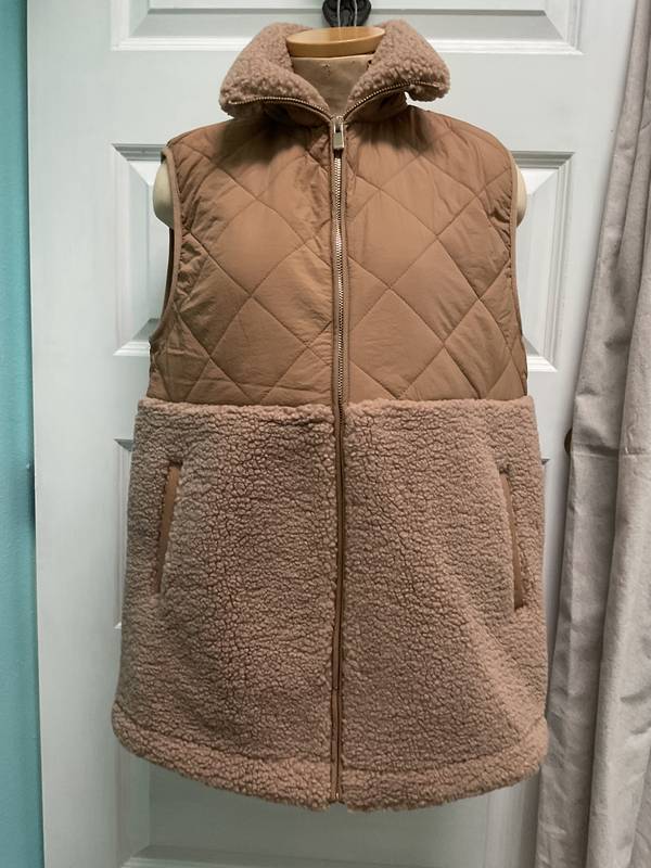 Charlie Paige Women's Brown Quilted Vest
