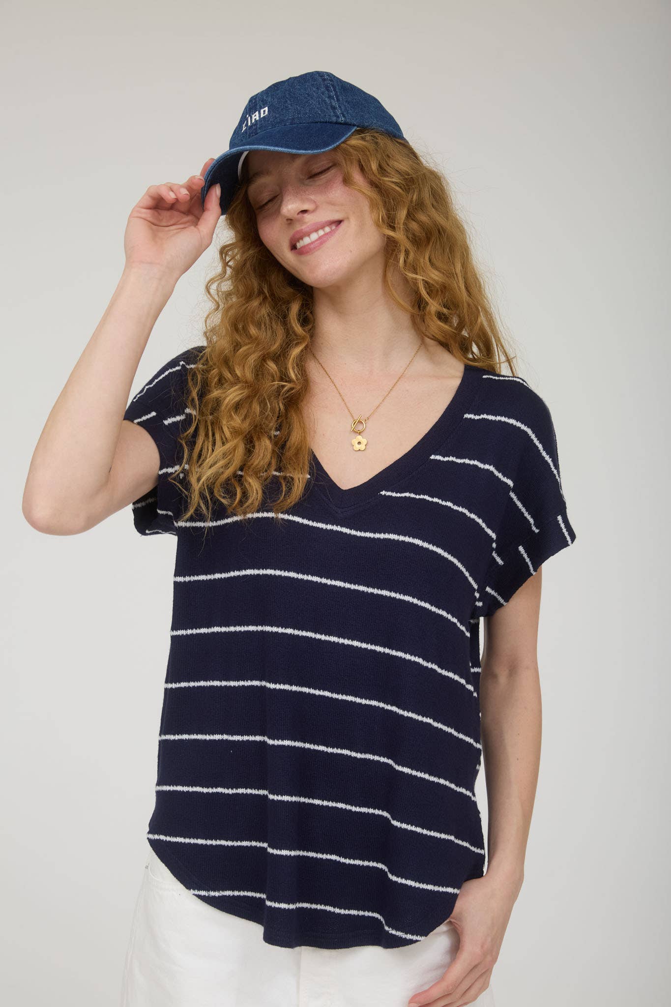 STRIPE V NECK CUFFED SHORT SLEEVE KNIT TOP