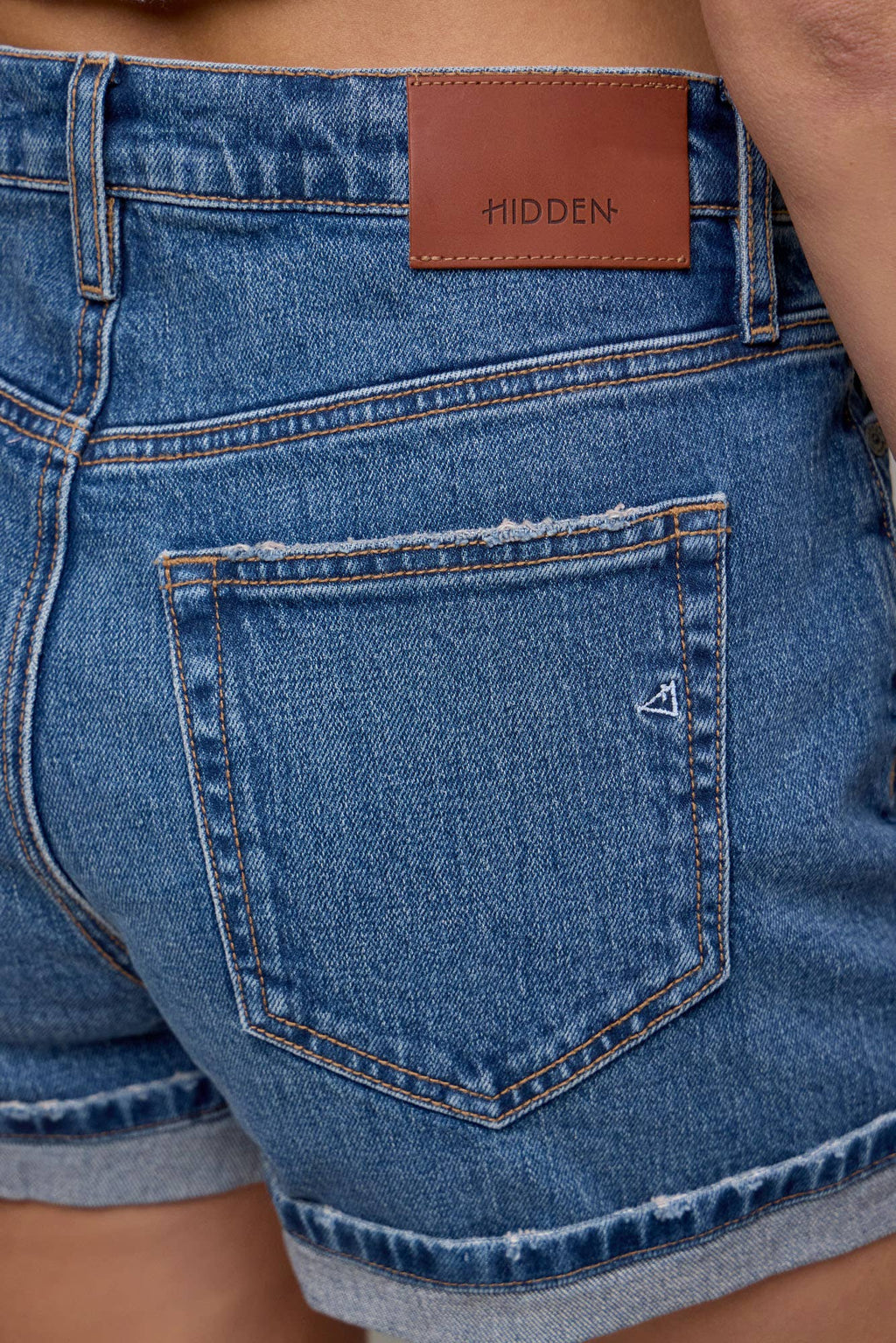 Hidden Jeans - DRAWSTRING DAD SHORT