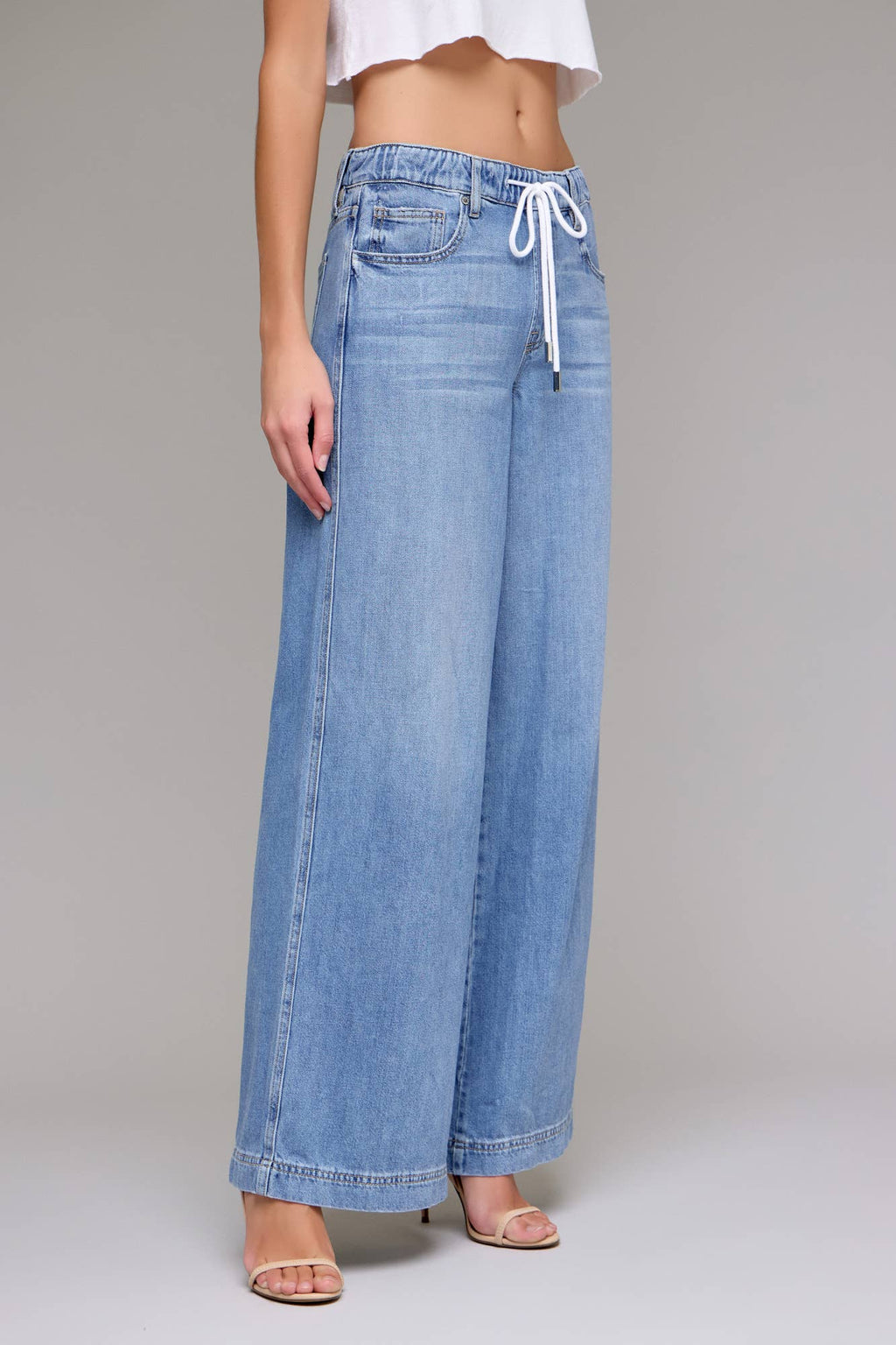 Light Wash Super Soft Elastic Waistband 32" Inseam Wide leg