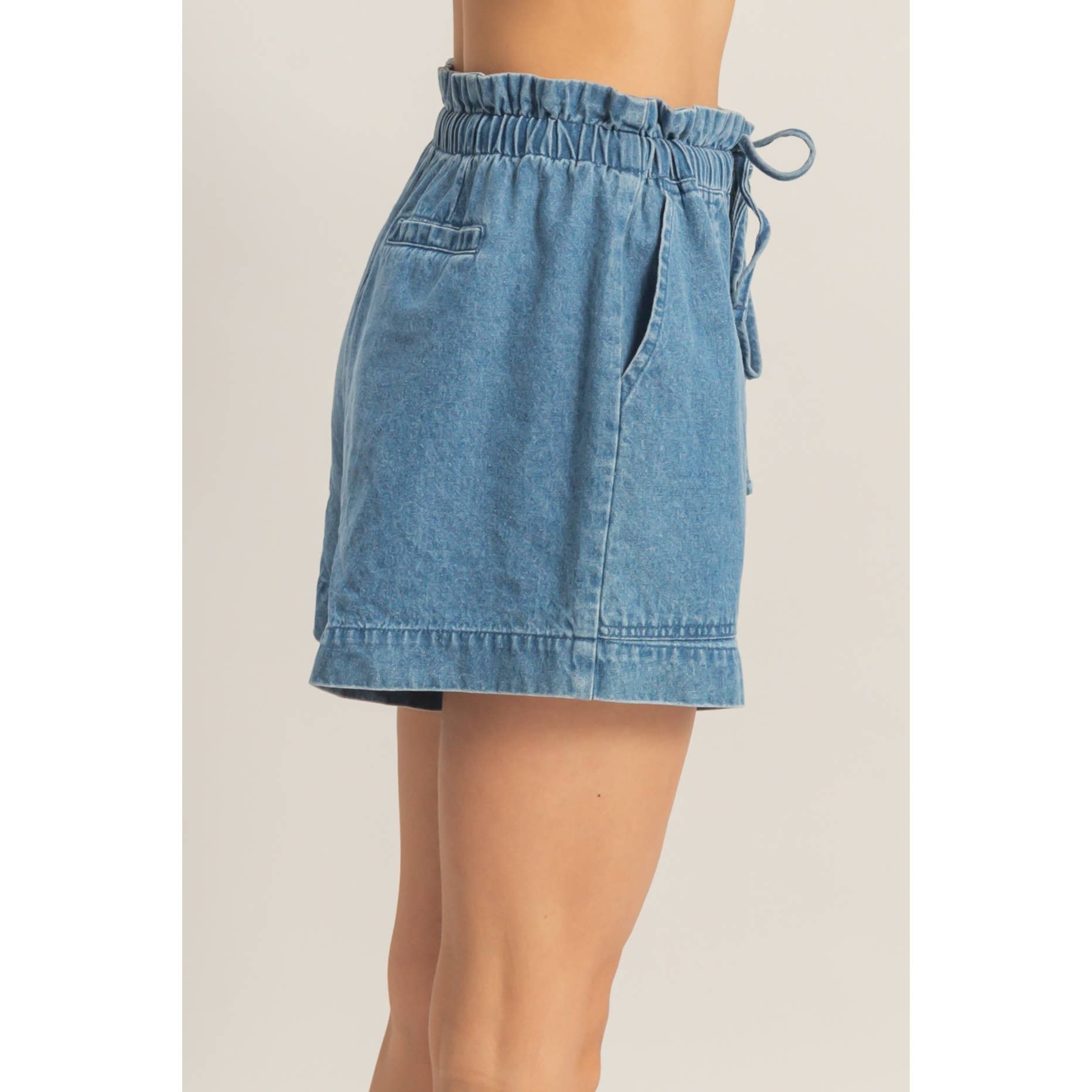 Elastic Waist Patch Pocket Denim Shorts