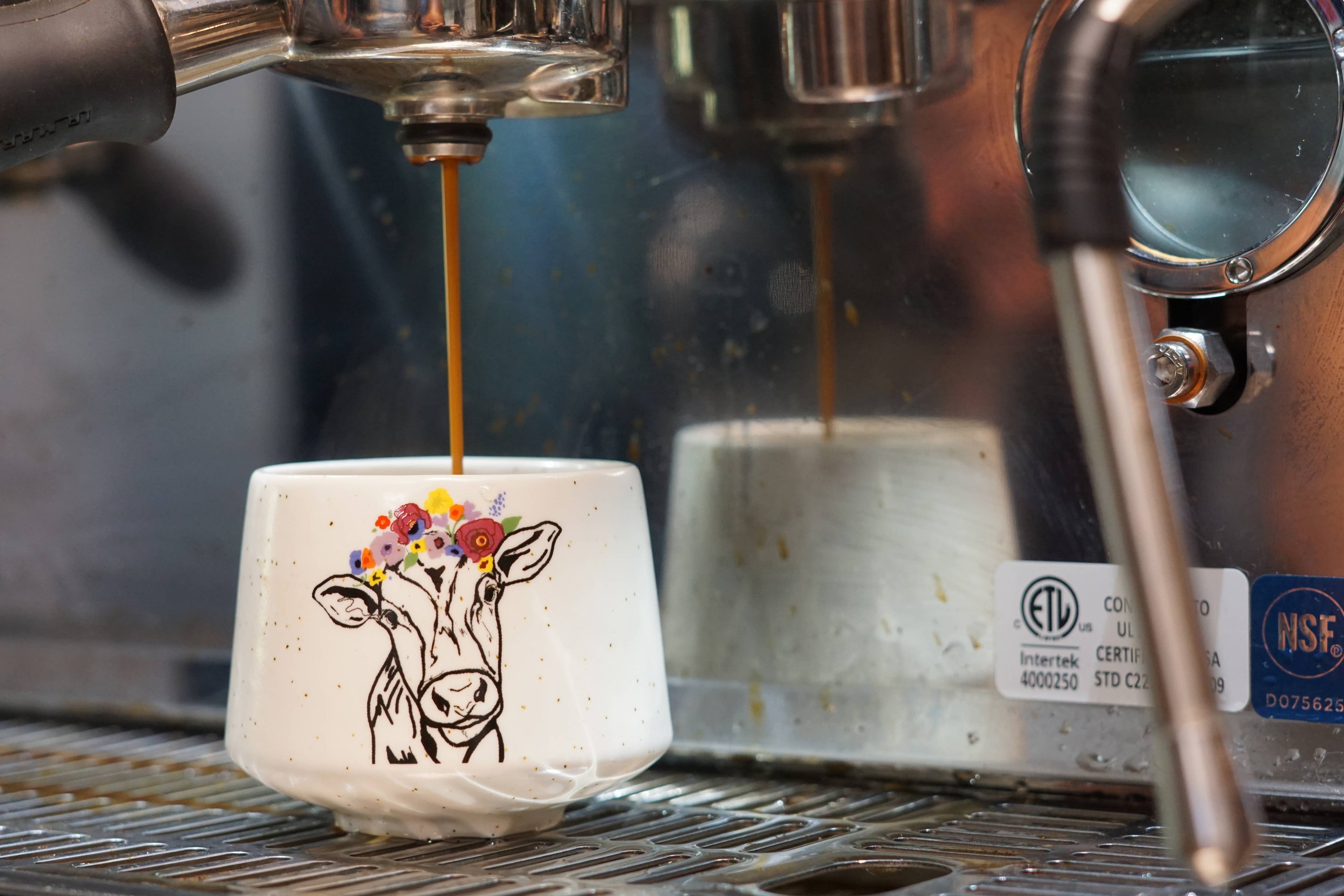 Cow Crown Delight Pot