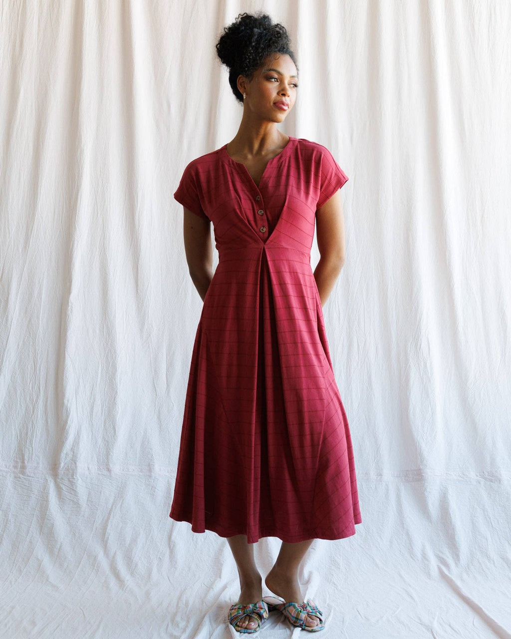 Downeast - Red Short Sleeve Inverted Pleat Midi Length Knit Dress