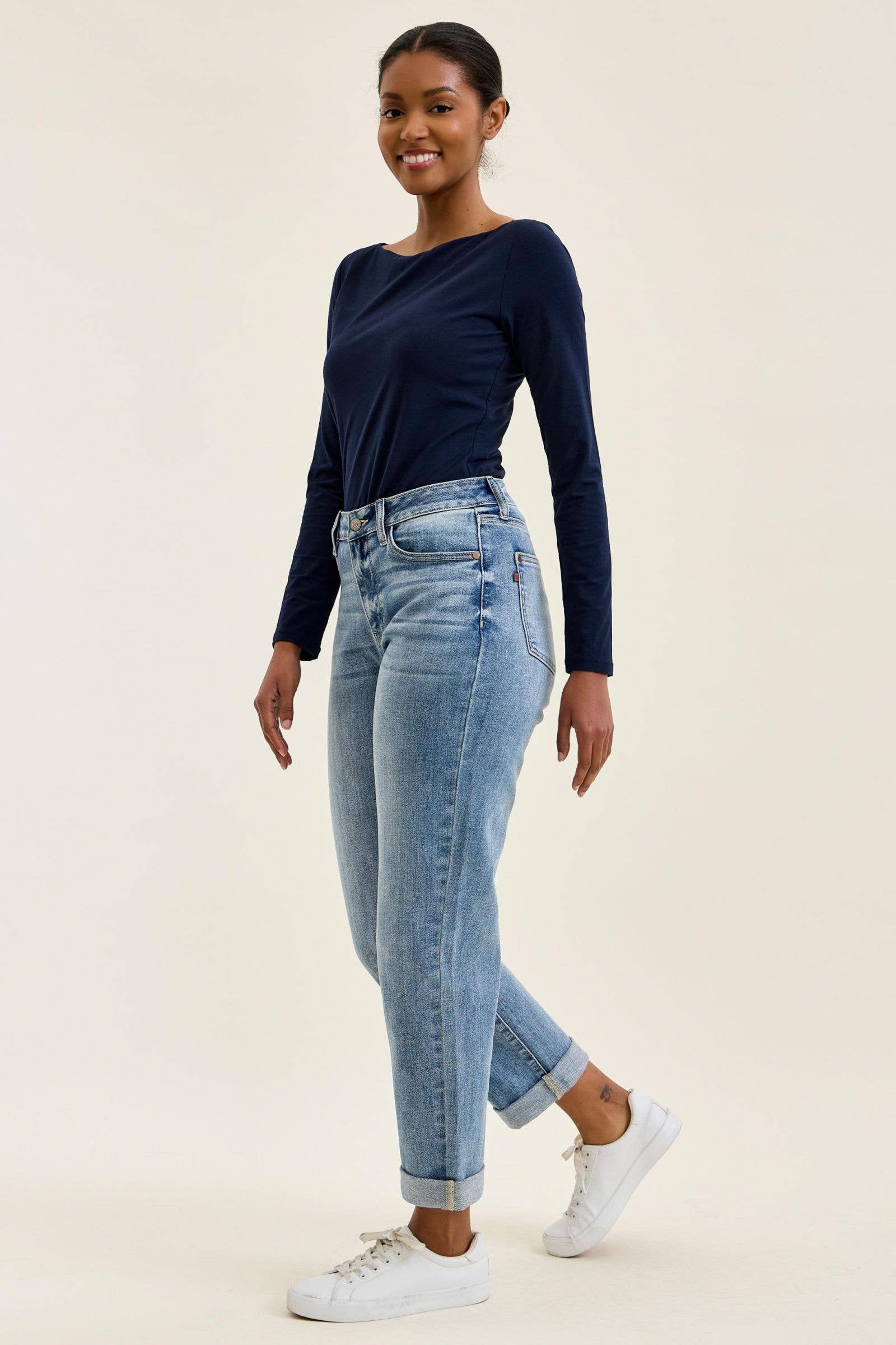 Judy Blue Mid Rise Billie Boyfriend Light Iced Indigo Jeans