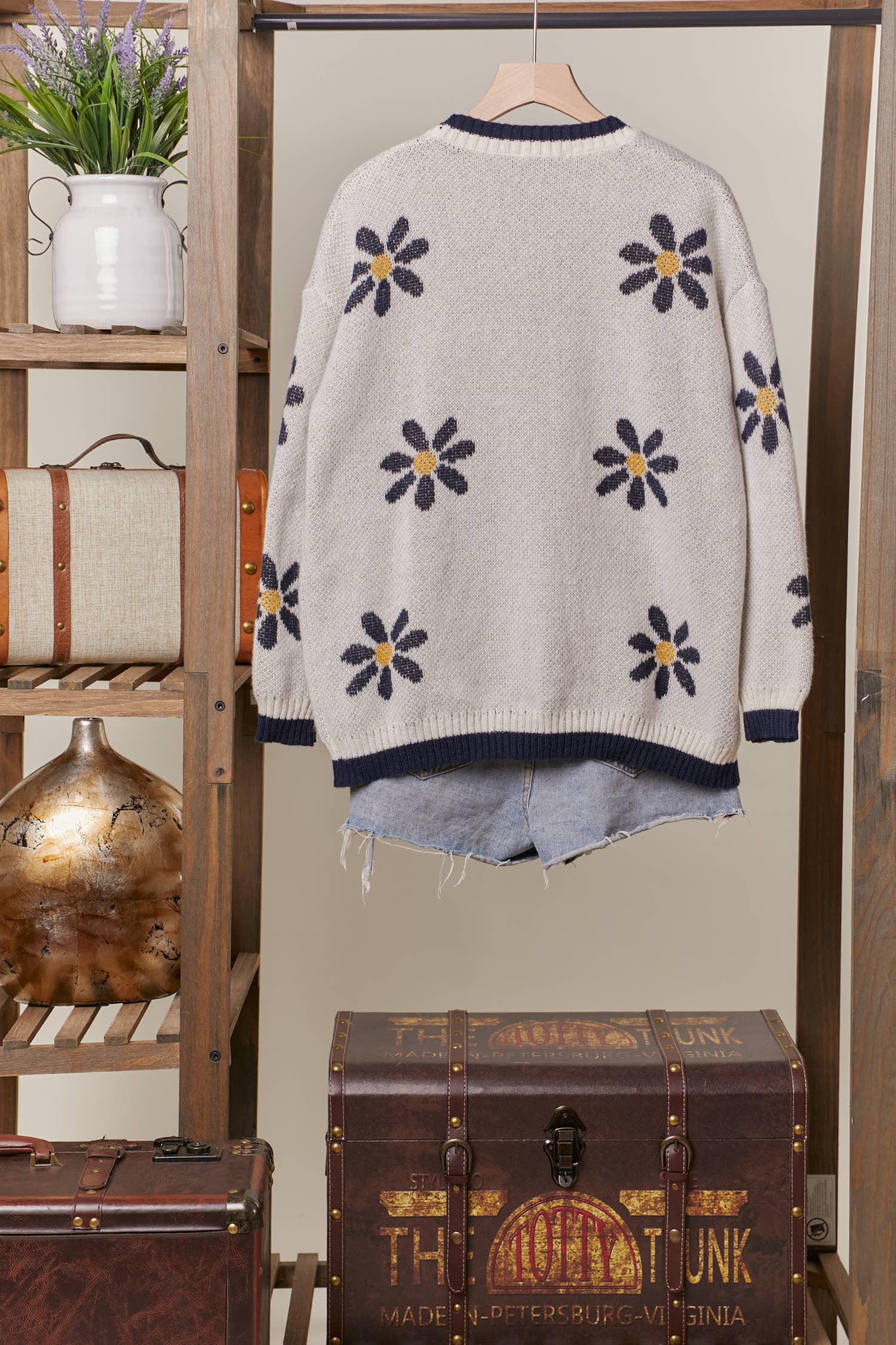 Embroidered Floral Cardigan Mello.