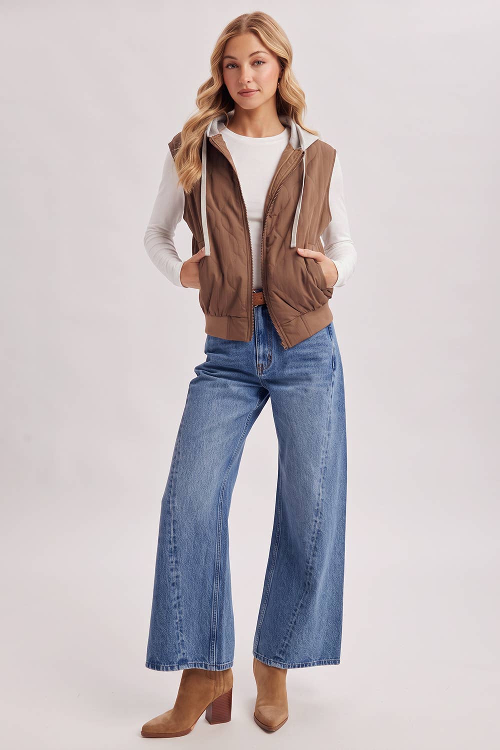 QUILTED PUFFER VEST CONTRAST HOODIE VEST