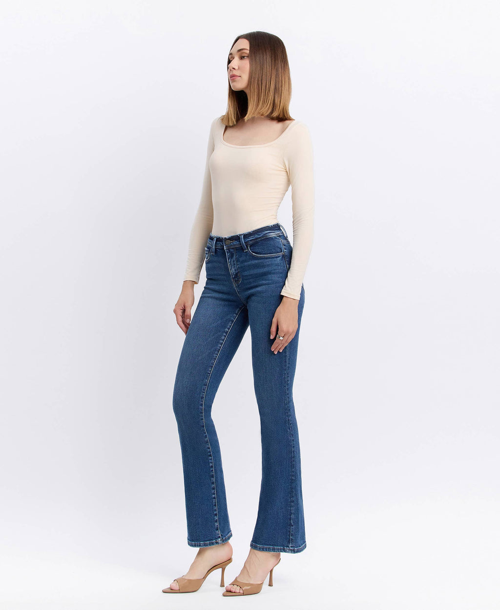 AMETHYST MID RISE SEAMLESS WAISTBAND BOOTCUT JEANS VERVET by FLYING MONKEY