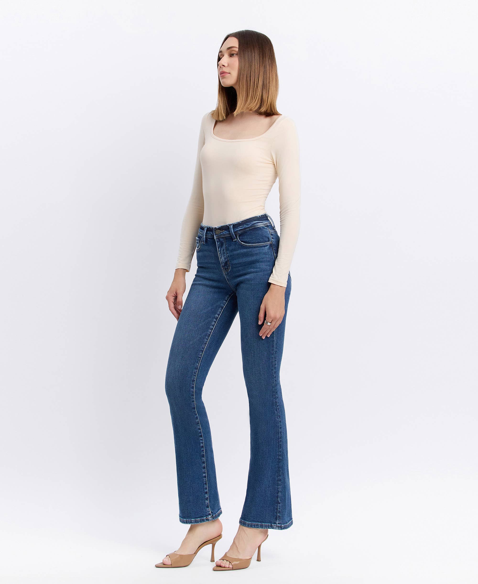 AMETHYST MID RISE SEAMLESS WAISTBAND BOOTCUT JEANS VERVET by FLYING MONKEY