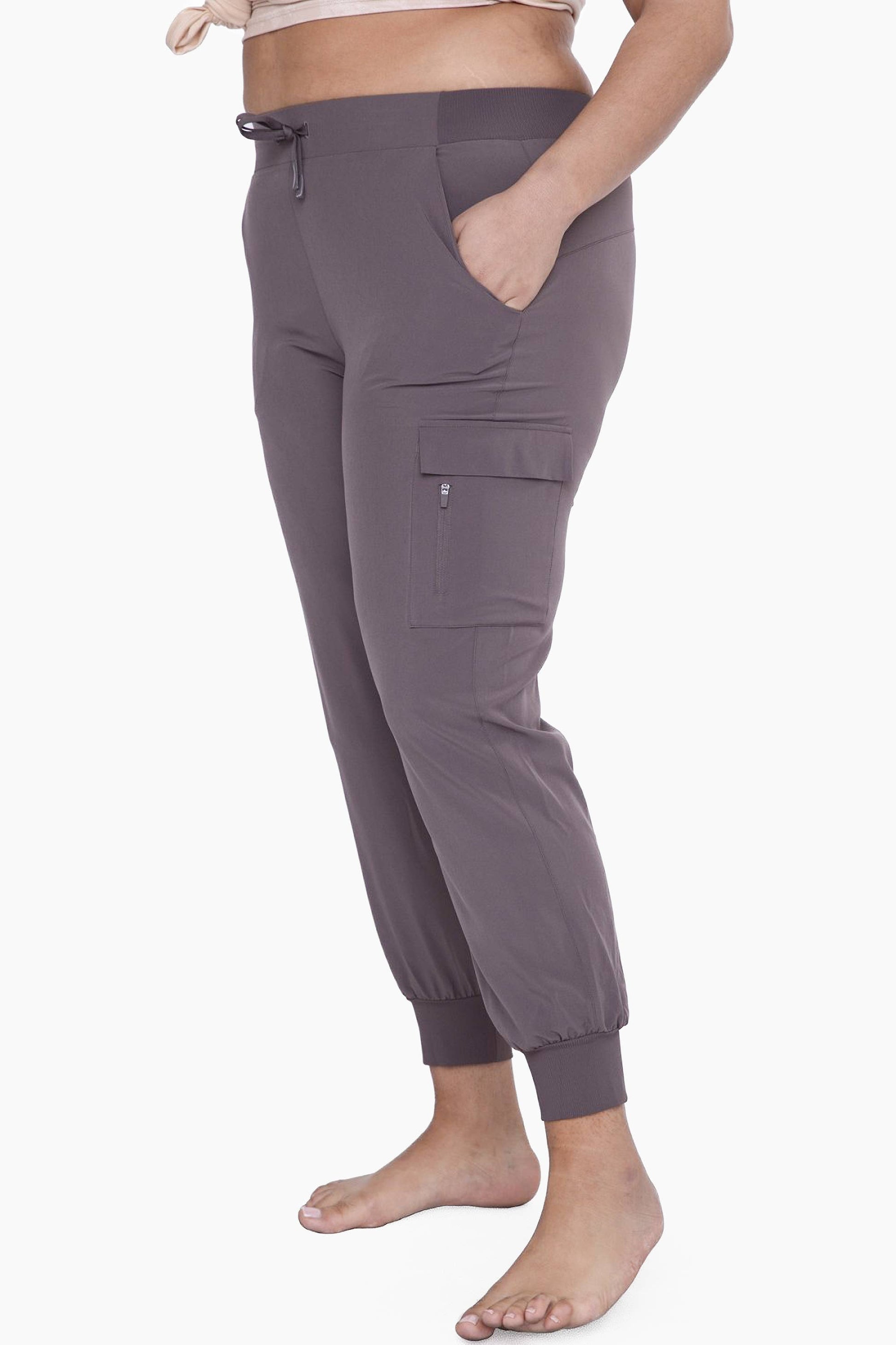 CURVY High-Waisted Capri Active Joggers with Pockets Spring-Summer Mono B