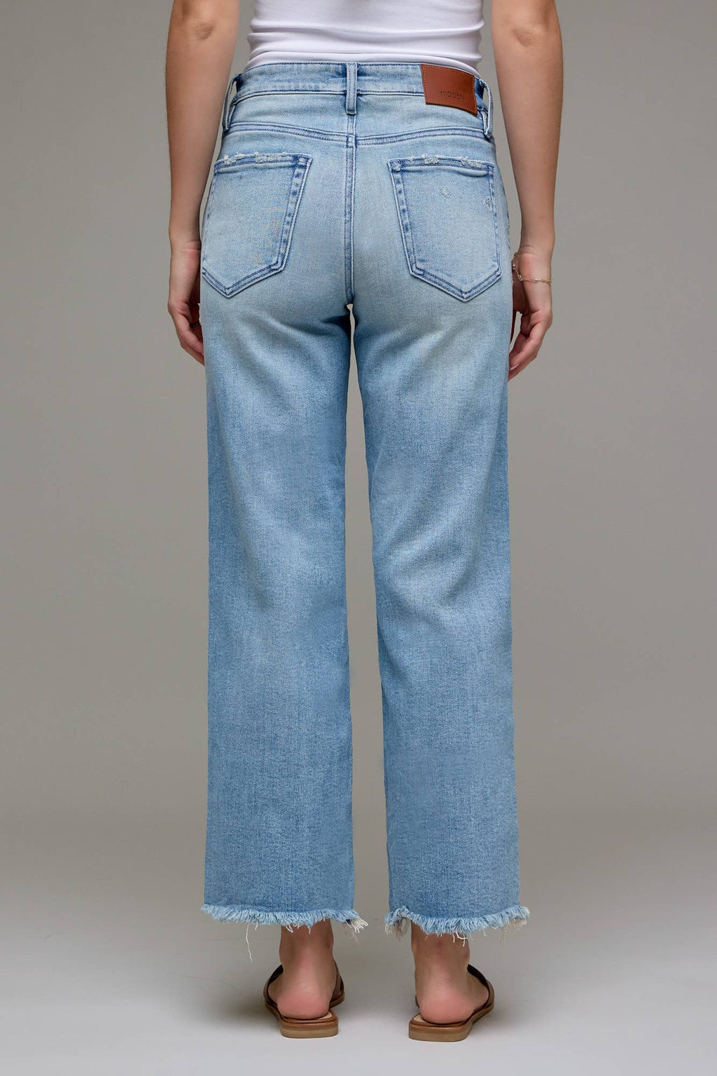 Hidden Jeans - Medium Light Mid Rise Stretch Cropped Classic Straight